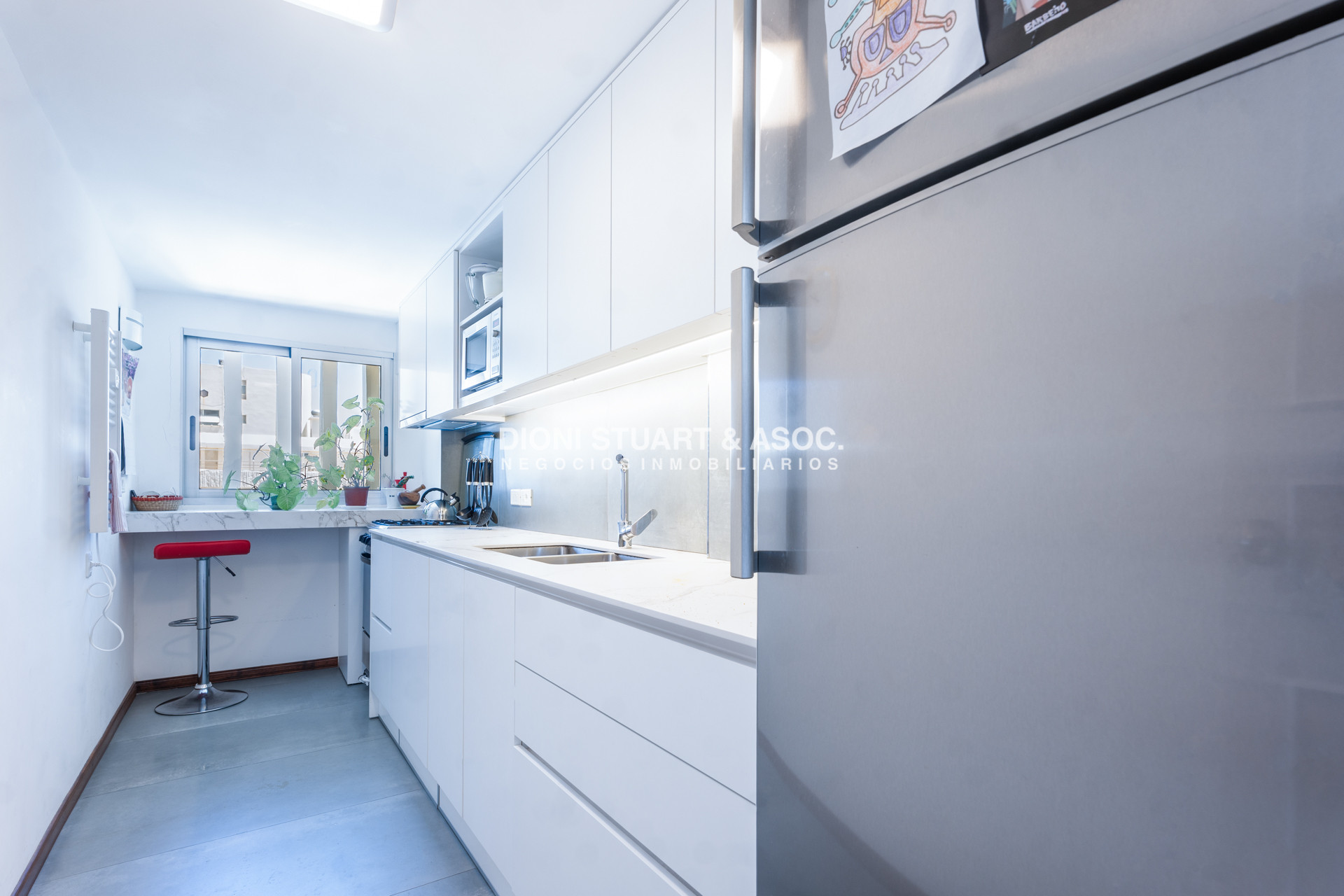 Apartamento ID.1158 - VENTA APARTAMENTO EN PENINSULA 2 DORMITORIOS RECICLADO VISTA AL MAR -  TORRE DEL SOL