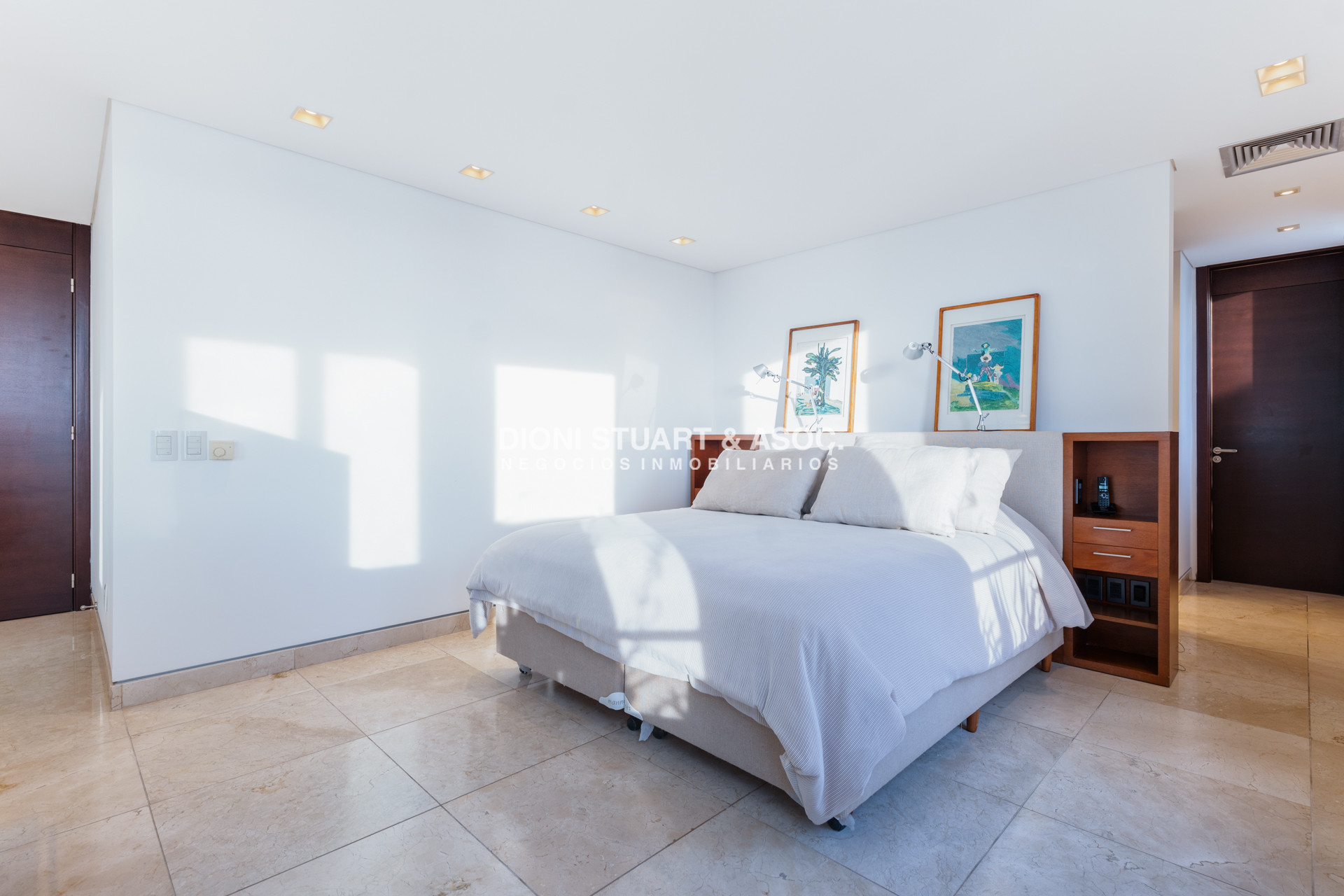Apartamento ID.905 - LE BLEU - DEPARTAMENTO FRENTE AL PUERTO PENT HOUSE - 3 DORM EN SUITES + DEP.