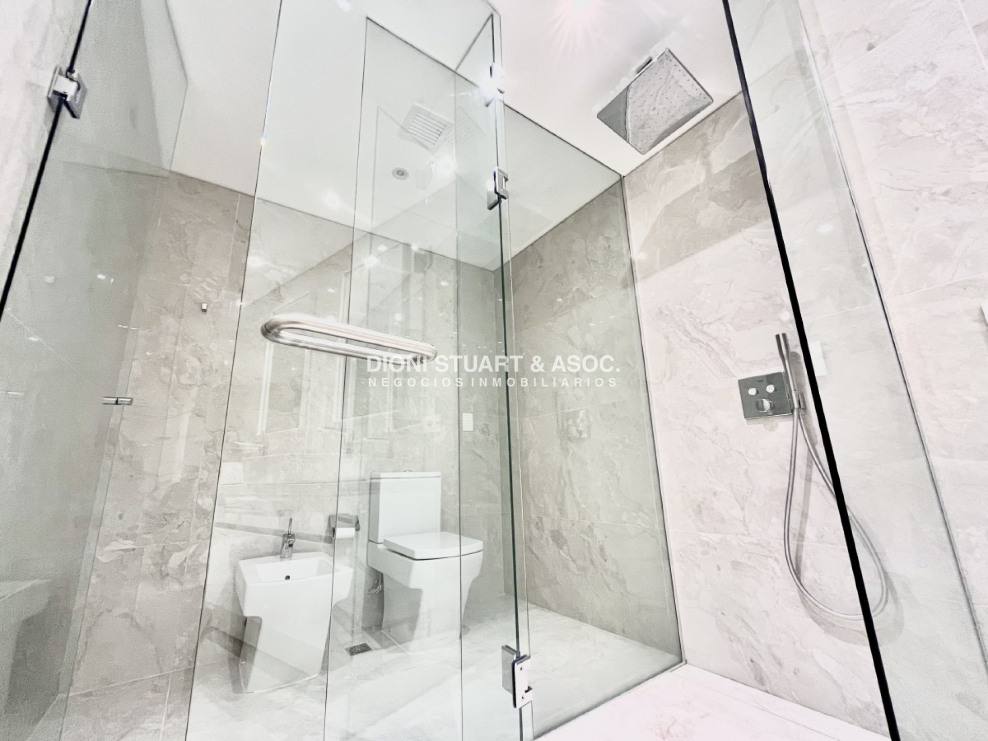 Apartamento ID.416 - Trump Tower - 1 Dormitorio y Medio - 2 Baños (1 en Suite) - Decoración Vivai y BoConcept