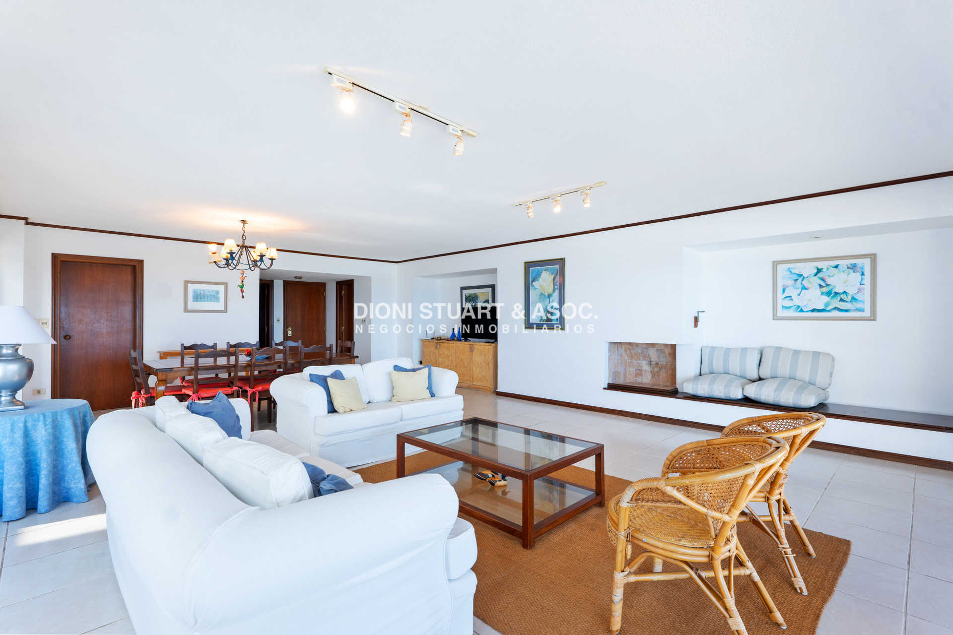 Apartamento ID.748 - Edificio Carmel - Apartamento de 3 Dorm y Dependencia - Punta del Este