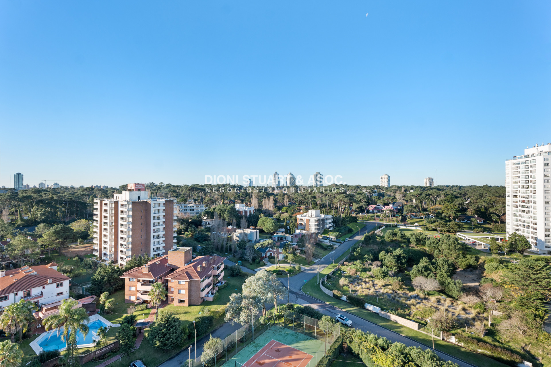 Apartamento ID.687 - Alquiler de Temporada - Edificio Fragata - Frente al Mar - 3 Dormitorios - Todos los Amenities