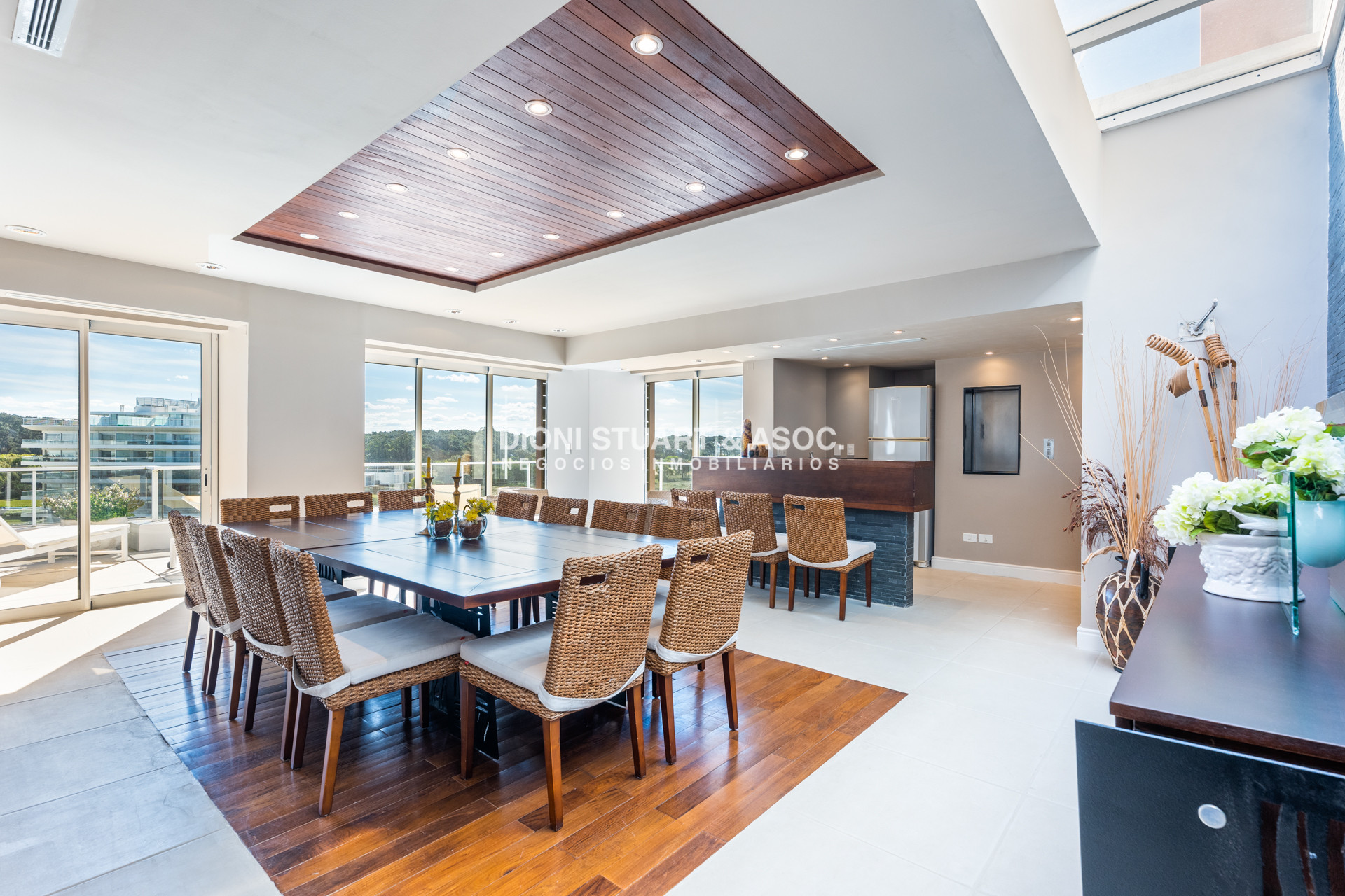 Apartamento ID.757 - PENT HOUSE EN VENTA PRIMERA LINEA BRAVA - EDIF. AGUAS AZULES - 5 DORM EN SUITE