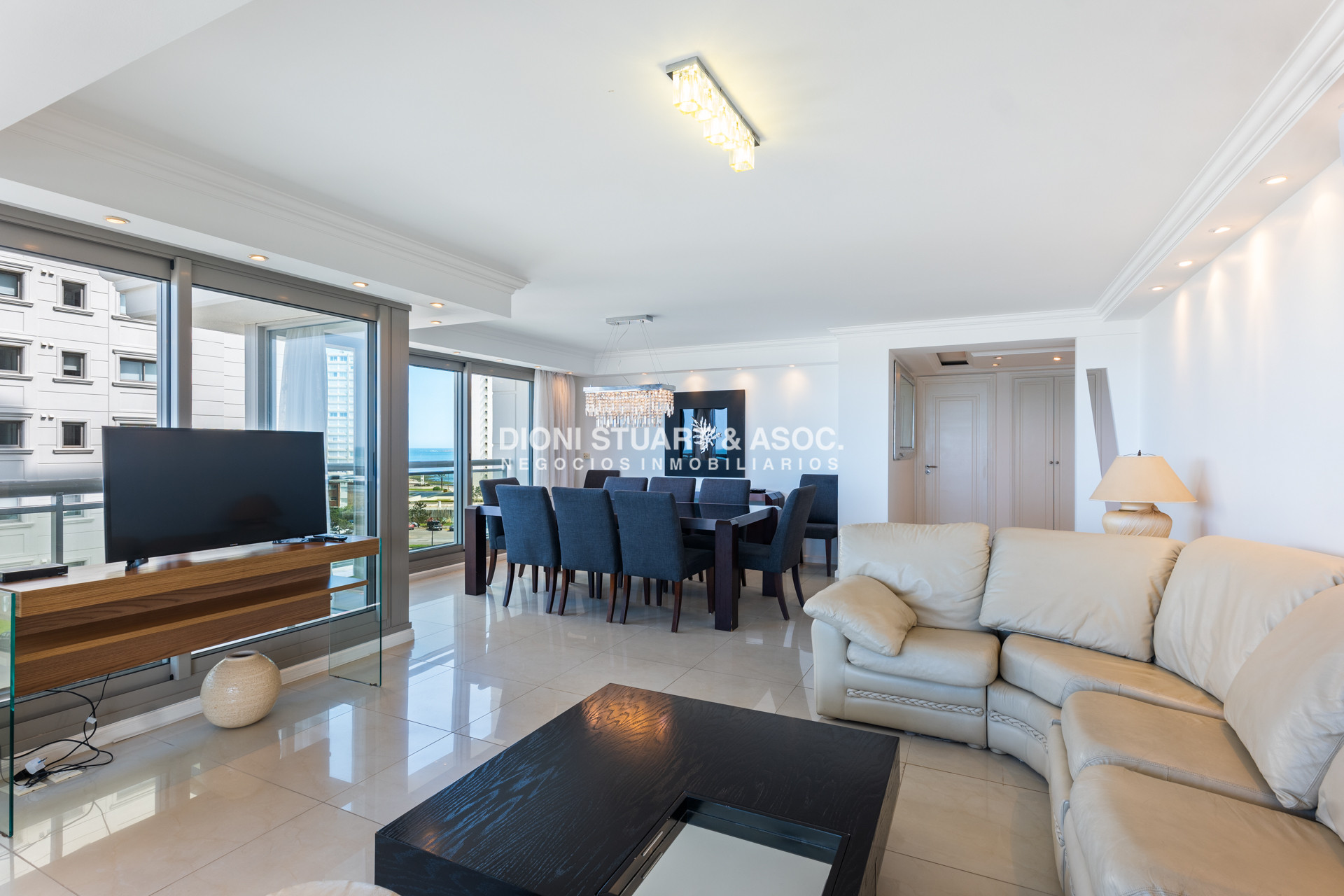 Apartamento ID.770 - IMPERIALE I DEPARTAMENTO EN VENTA - 3 DORMITORIOS EN SUITE + DEP. - ESQUINERO A PUNTA DEL ESTE