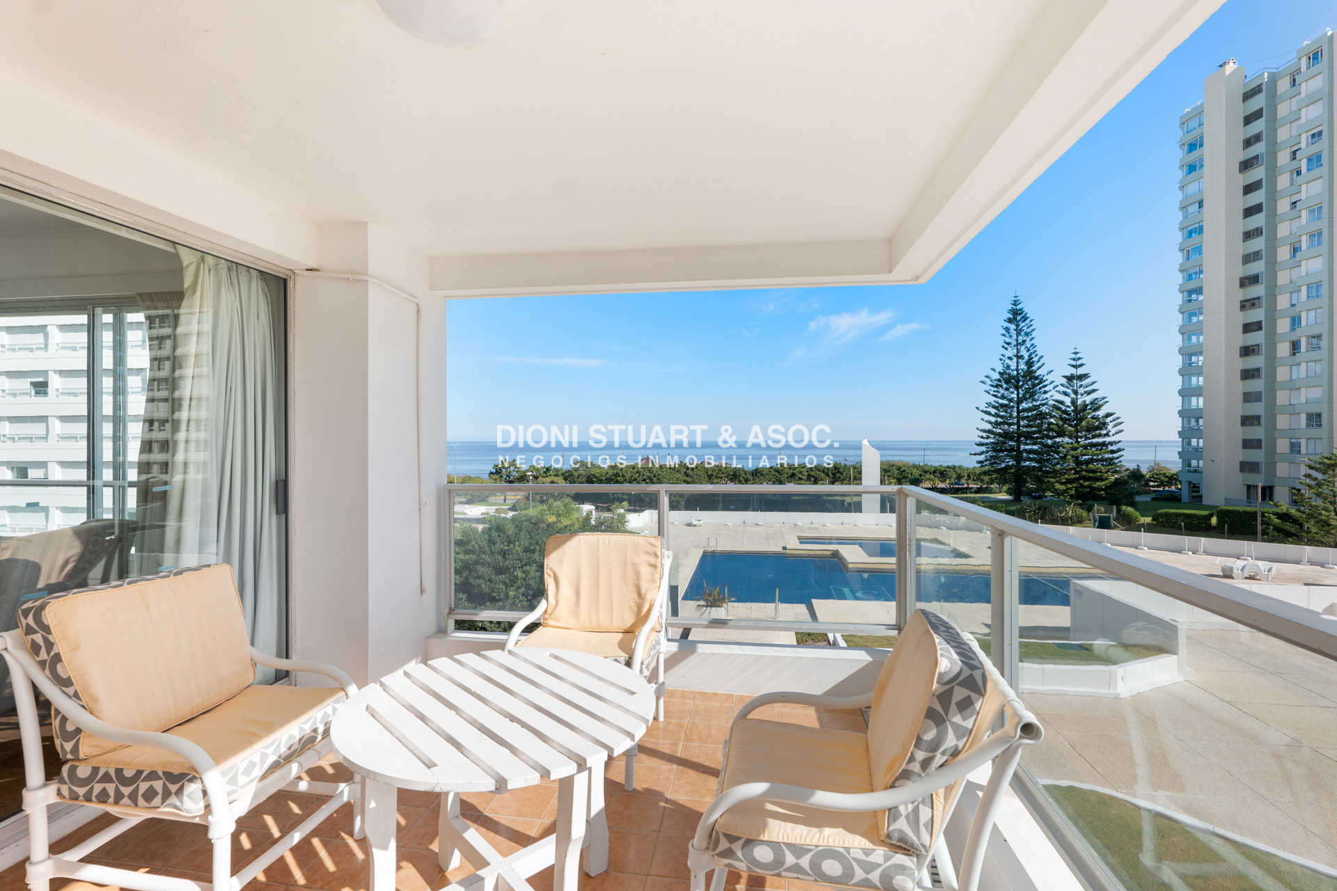Apartamento ID.675 - APARTAMENTO EN PLAYA MANSA - TORRE JEFFERSON  - 4 DORMITORIOS - COMPLEJO LINCOLN CENTER