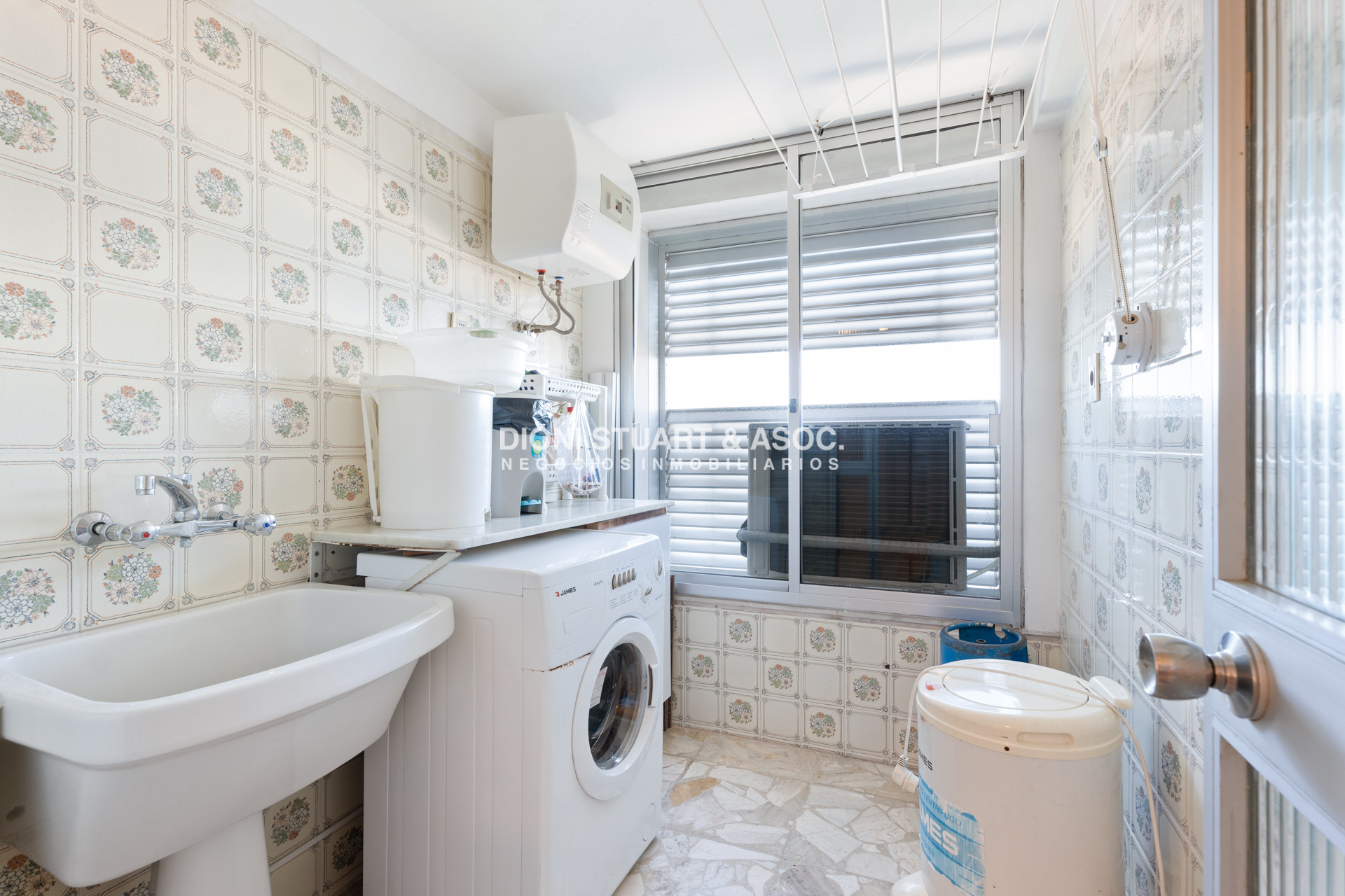 Apartamento ID.297 - APARTAMENTO EN ALQUILER DE 3 DORMITORIOS FRENTE AL MAR PLAYA MANSA TORRE WASHINGTON COMPLEJO LINCOLN CENTER