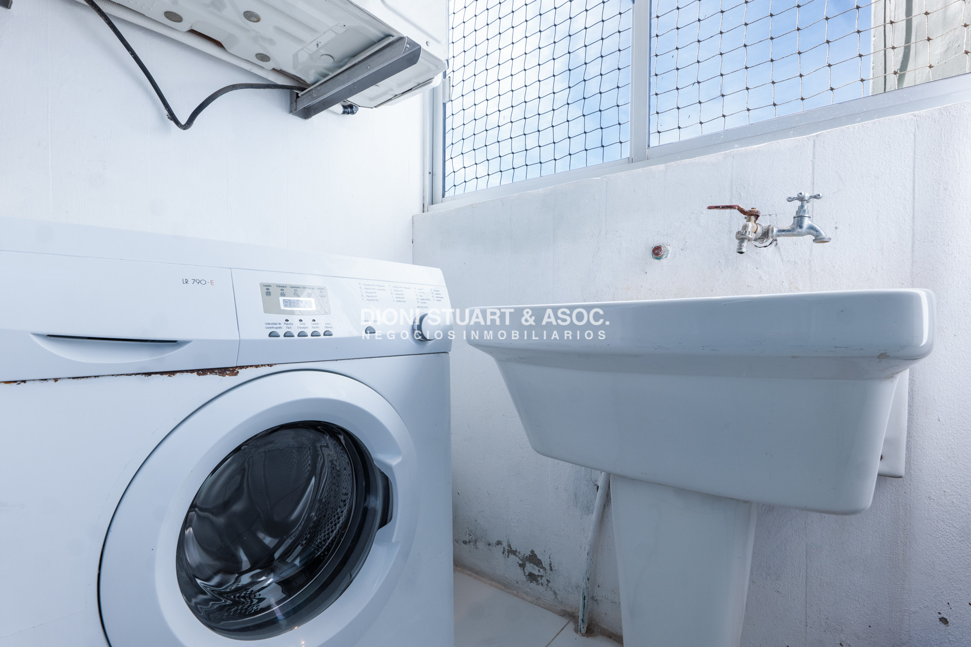 Apartamento ID.1047 - VENTA APARTAMENTO 2 DORMITORIOS ROOSEVELT RECICLADO - LA MEJOR ORIENTACIÓN SOLAR - PARQUEMAR ROOSEVELT