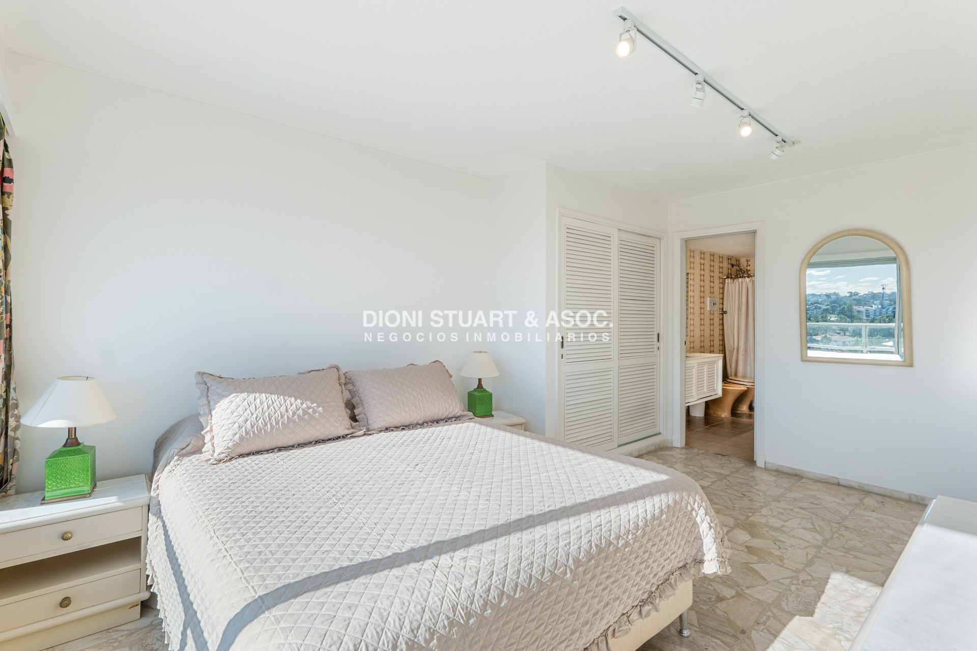 Apartamento ID.690 - APARTAMENTO DE 3 DORMITORIOS FRENTE AL MAR EN ALQUILER COMPLEJO LINCOLN CENTER TORRE WASHINGTON