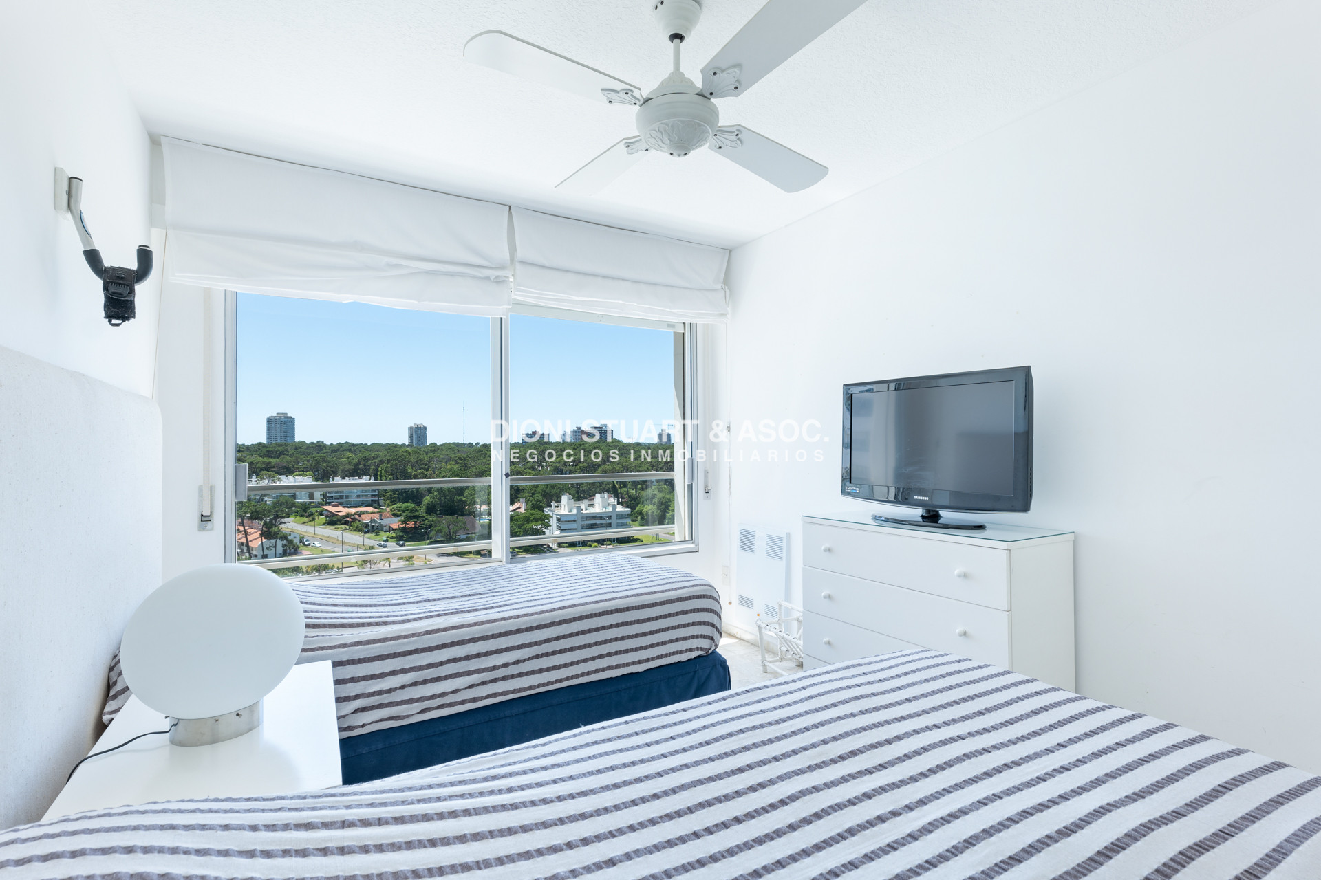 Apartamento ID.359 - APARTAMENTO EN ALQUILER 2 DORMITORIOS Y MEDIO TODOS LOS AMENITIES FRENTE AL MAR TORRE WASHINGTON COMPLEJO LINCOLN CENTER