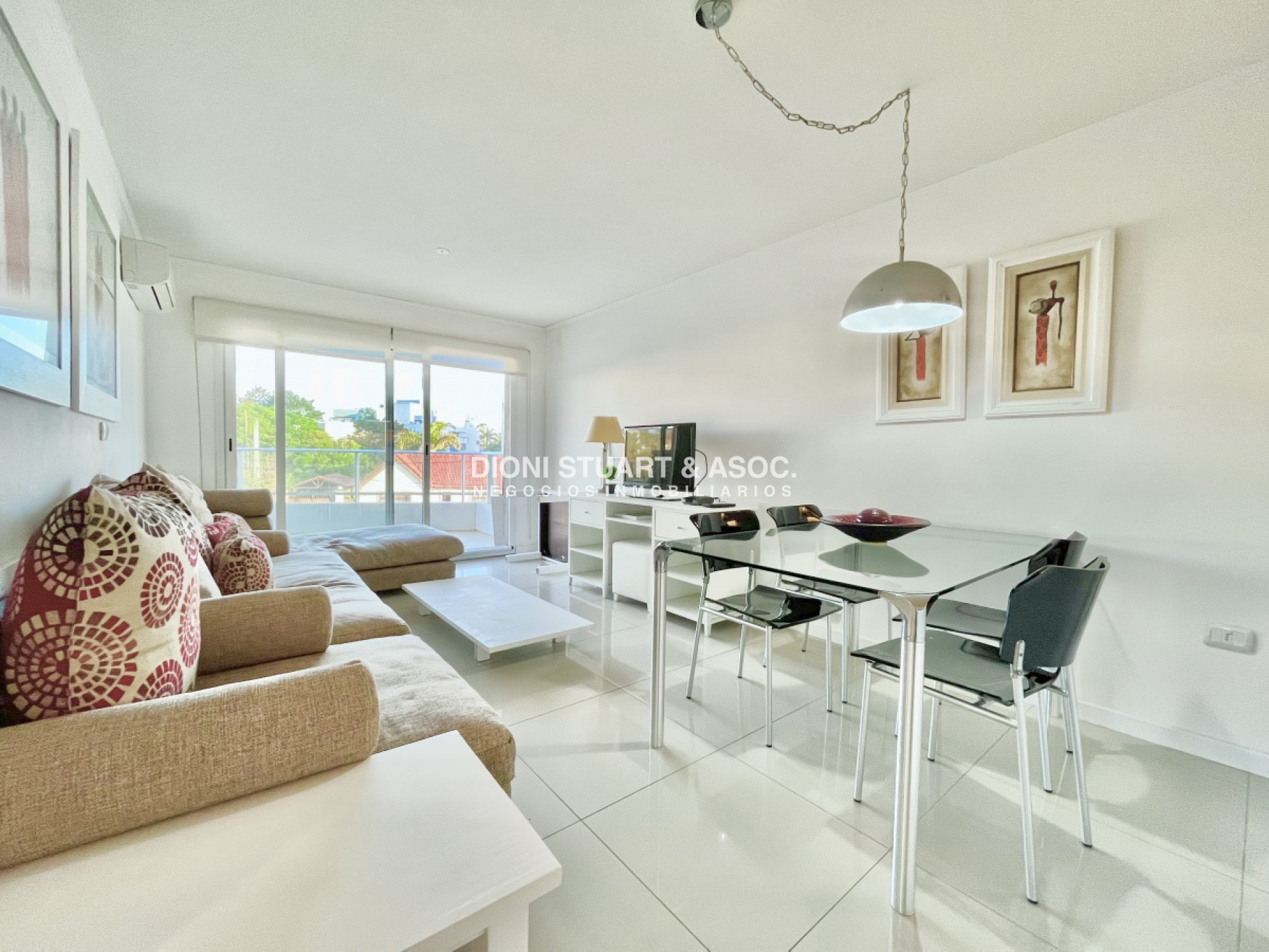 Apartamento ID.17 - APARTAMENTO FRENTE AL MAR CON PARRILLERO DE 1 DORMITORIO EN VENTA PLAYA MANSA