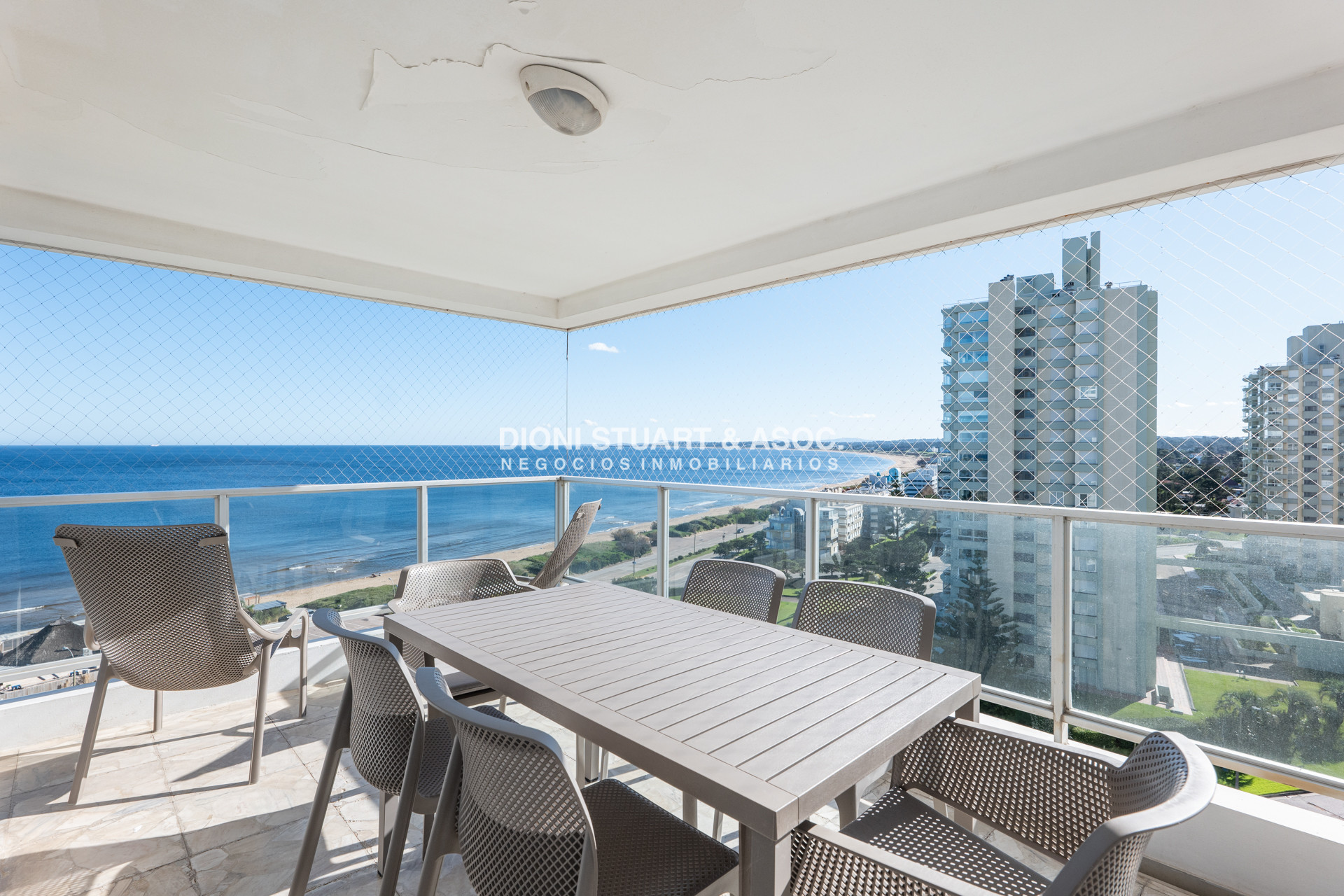 Apartamento ID.690 - APARTAMENTO DE 3 DORMITORIOS FRENTE AL MAR EN ALQUILER COMPLEJO LINCOLN CENTER TORRE WASHINGTON