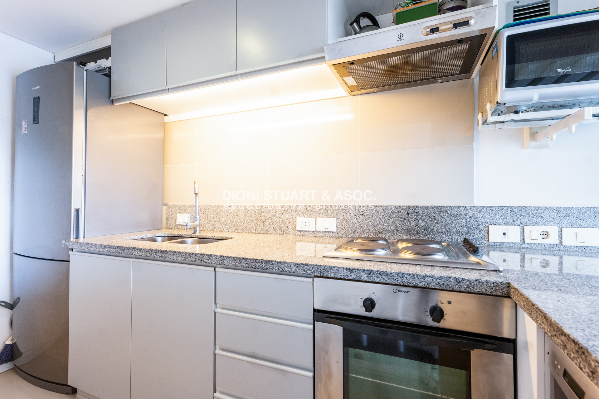 Apartamento ID.981 - APARTAMENTO EN VENTA EN ROOSEVELT DE 2 DORMITORIOS MODERNO - EDIFICIO BE PUNTA