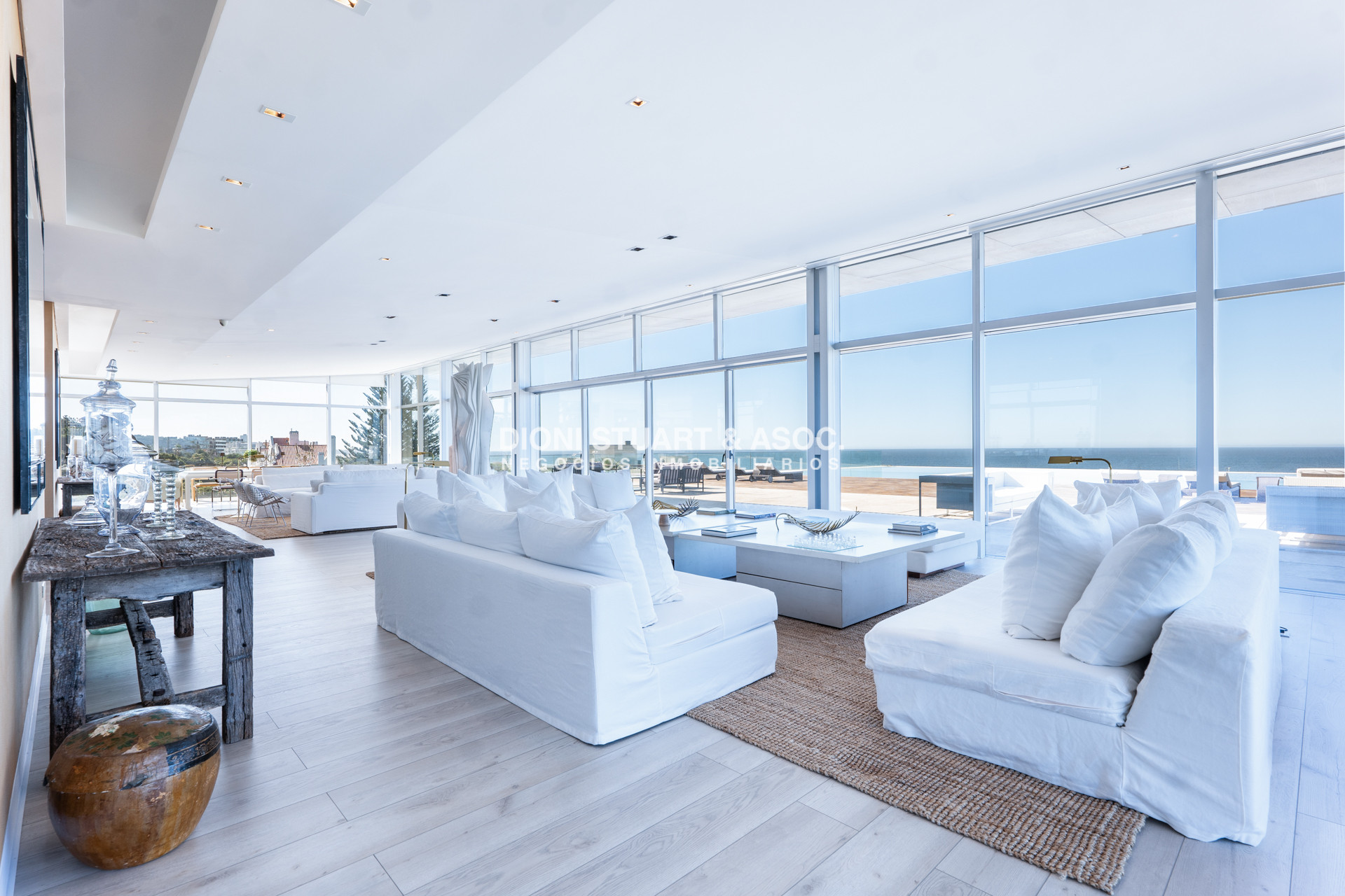 Apartamento ID.1073 - VENTA APARTAMENTO - EDIFICIO ACQUA - 4 SUITES + DEPENDENCIA