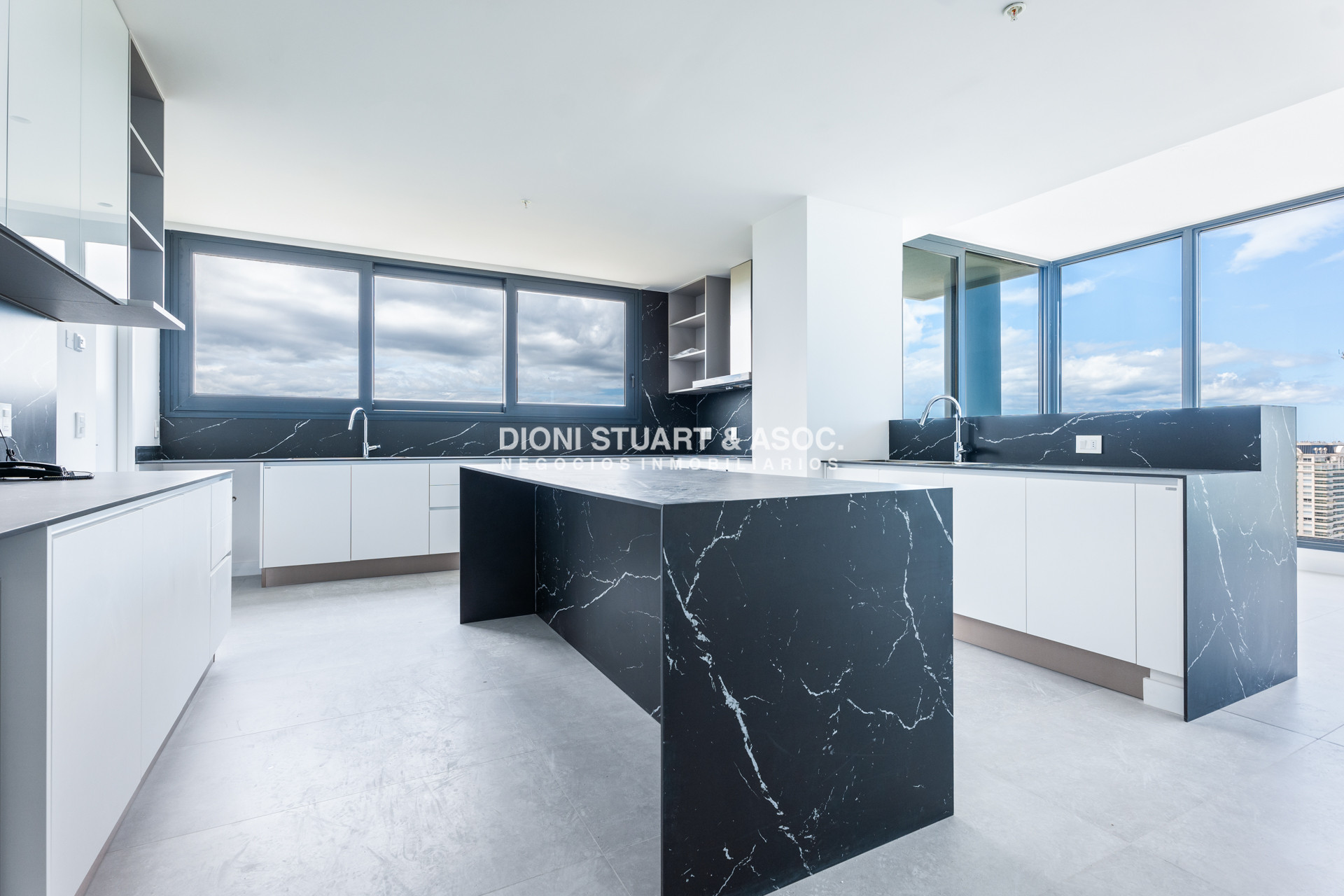 Apartamento ID.877 - Venetian - Pent House Duplex Esquinero