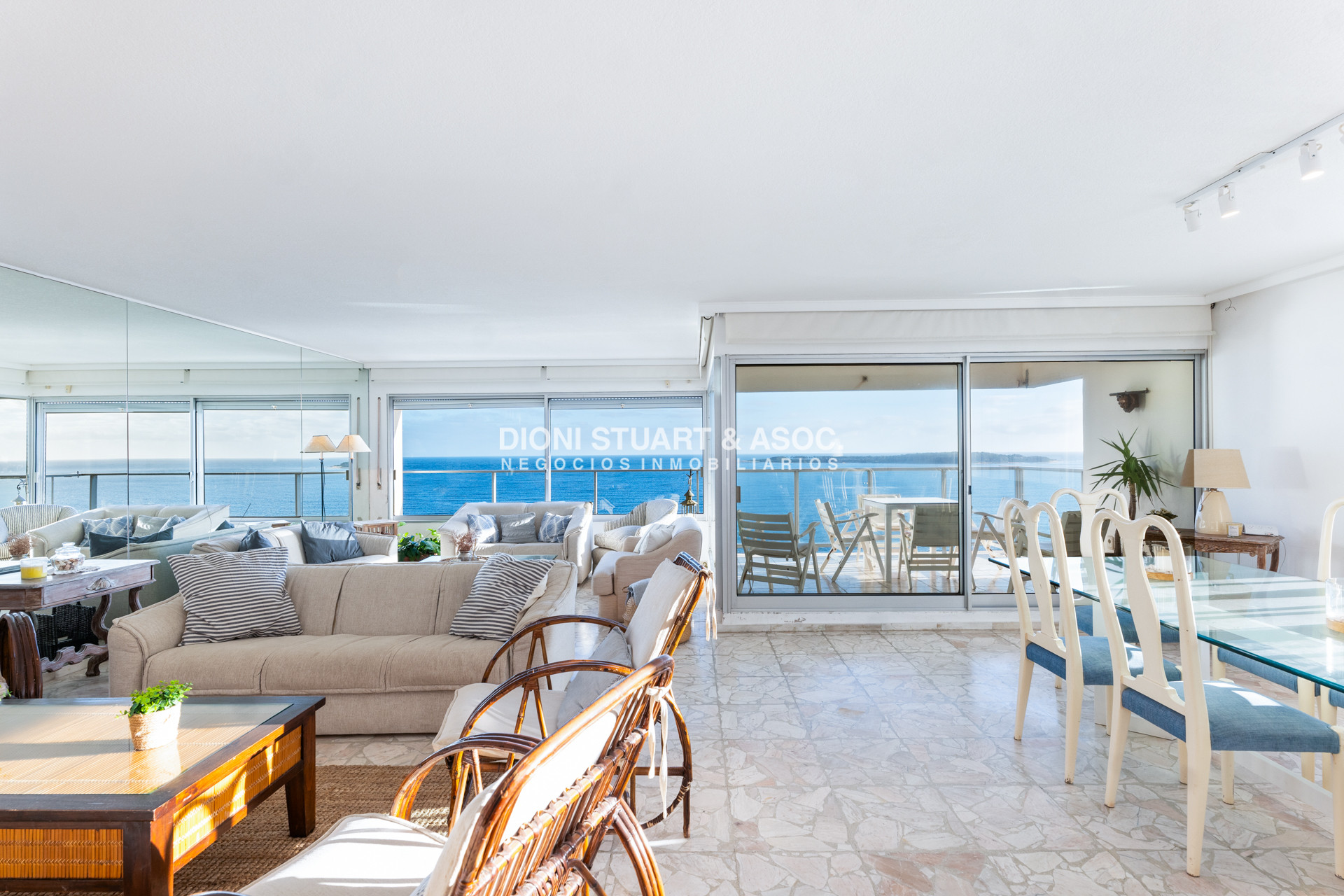 Apartamento ID.978 - APARTAMENTO EN VENTA EN EDIFICIO IMARANGATU - 3 DORM + DEP. CON PARRILLERO