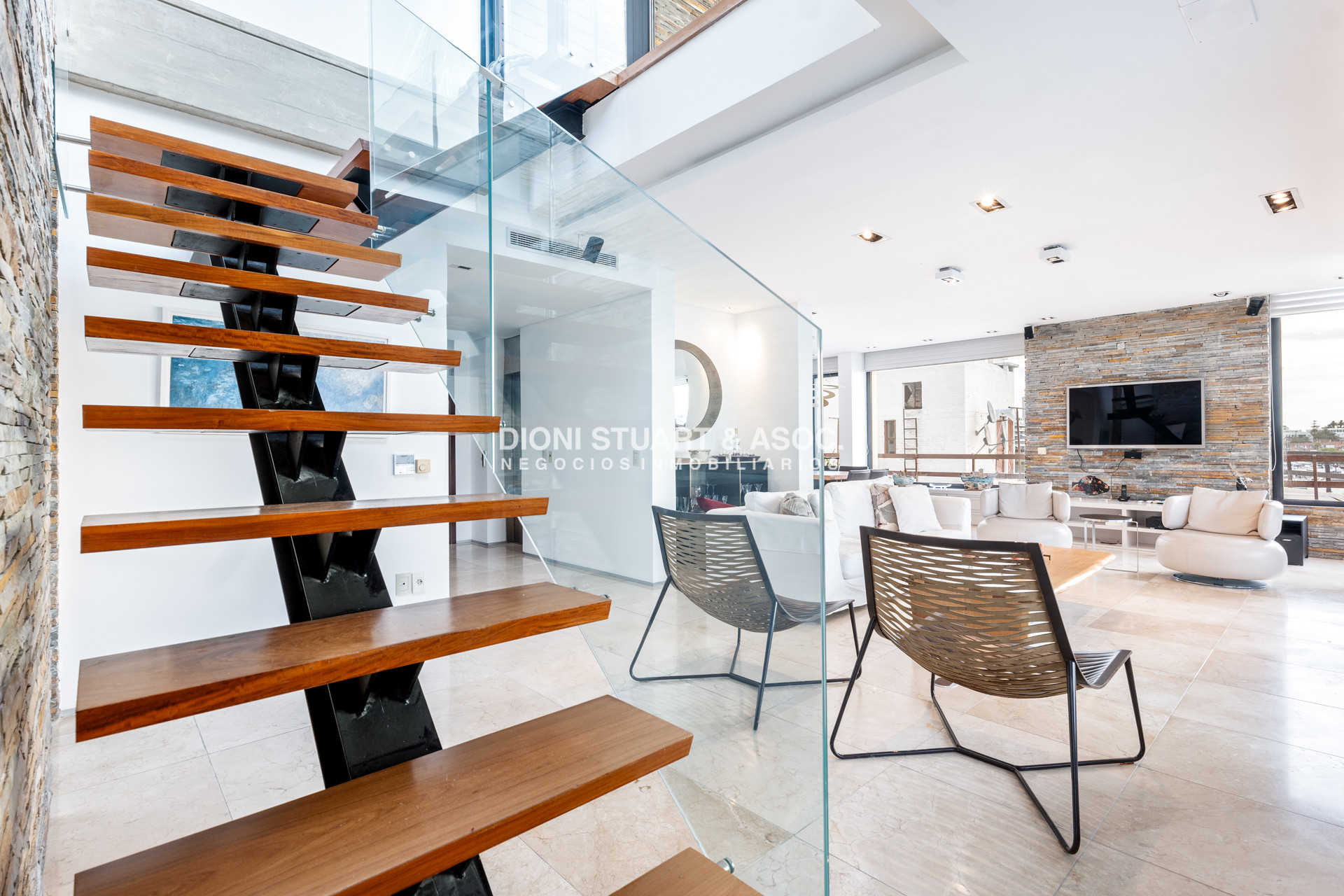Apartamento ID.905 - LE BLEU - DEPARTAMENTO FRENTE AL PUERTO PENT HOUSE - 3 DORM EN SUITES + DEP.