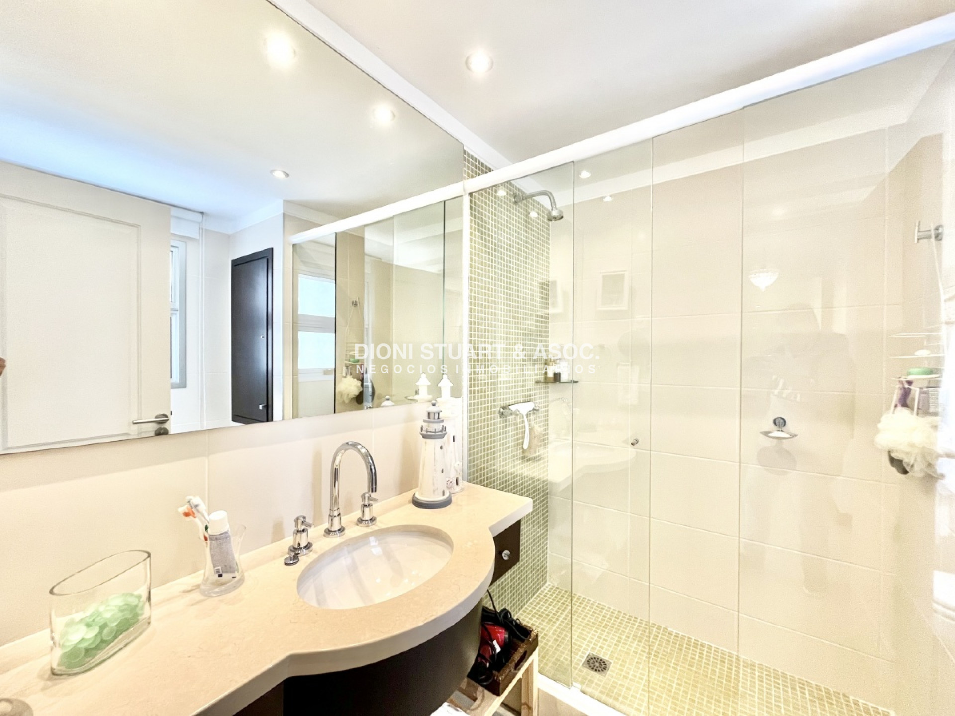 Apartamento ID.116 - Torre Lobos  -  Esquinero - En Venta