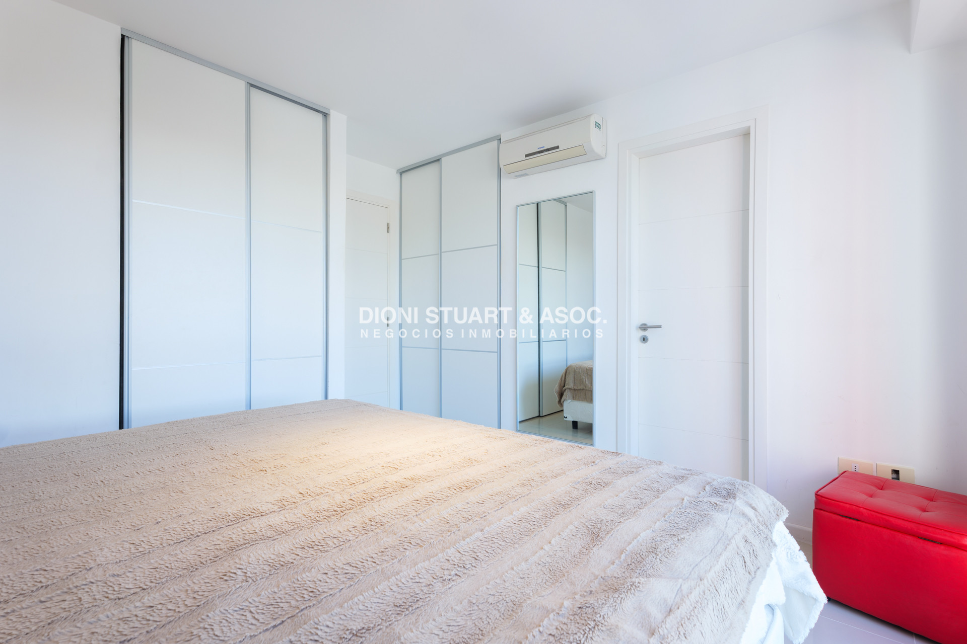 Apartamento ID.516 - APARTAMENTO EN VENTA EN PUNTA DEL ESTE - 2 DORMITORIOS - MODERNO - CERCA DEL MAR - EDIFICIO ARENAS DEL MAR