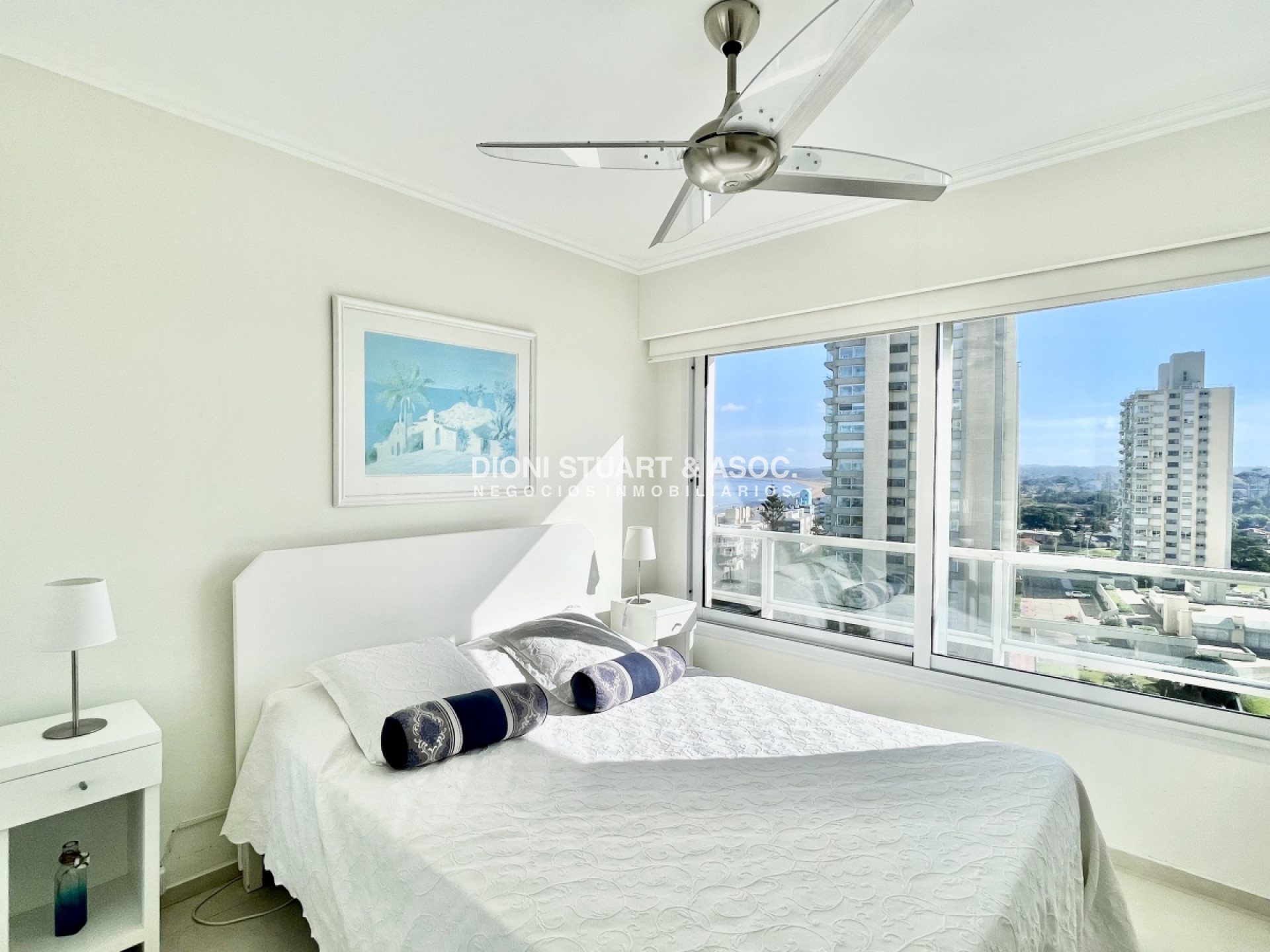 Apartamento ID.35 - Torre Washington En Venta - Complejo Lincoln Center - Totalmente Reciclado - 3 Dormitorios - Punta del Este