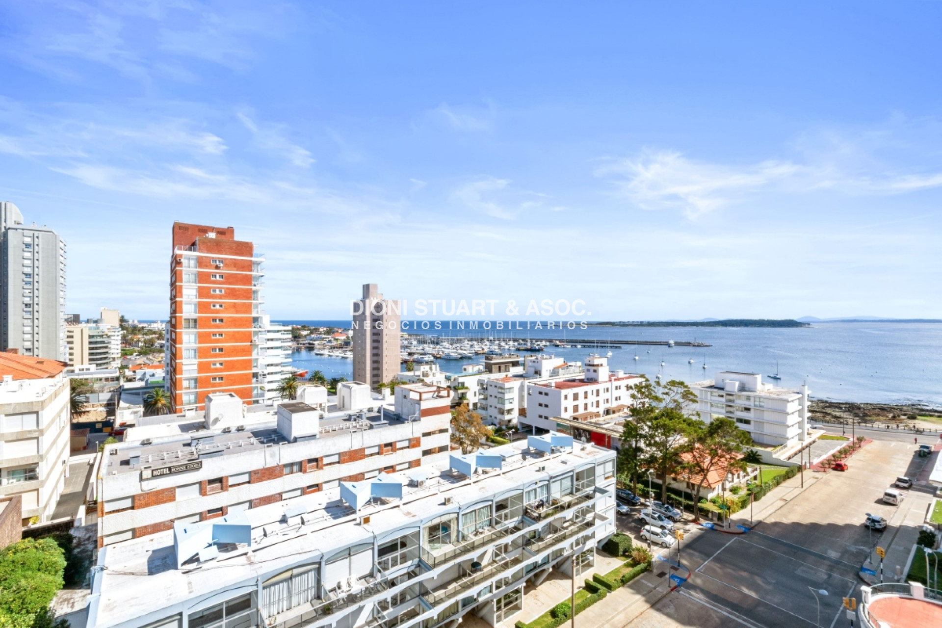 Apartamento ID.507 - Apartamento en Peninsula - 1 Dormitorio - Garage - Vista al Puerto - Reciclado - Piscina y Servicios