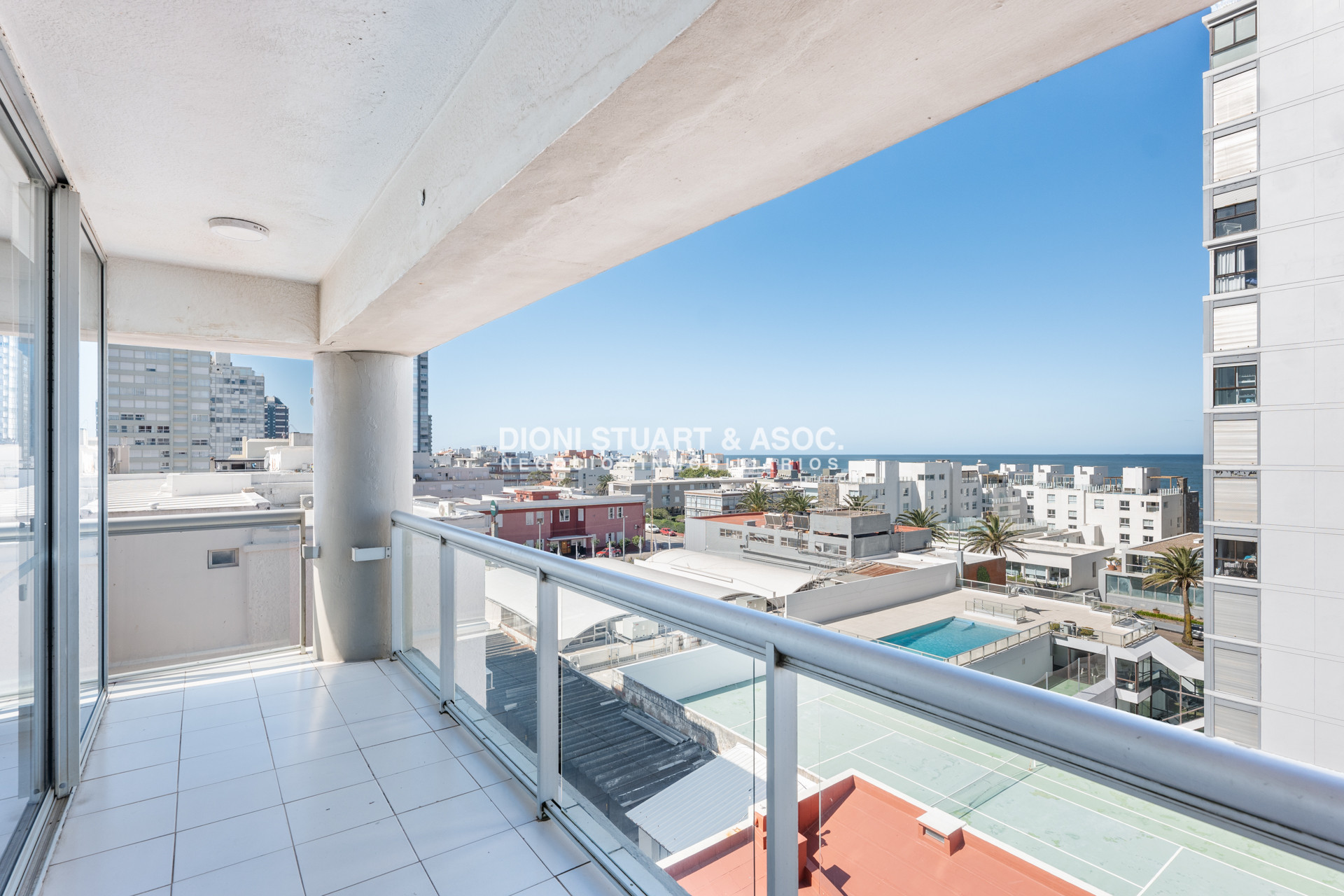 Apartamento ID.753 - Torre Plaza - 2 Dormitorios Reciclado - Peninsula