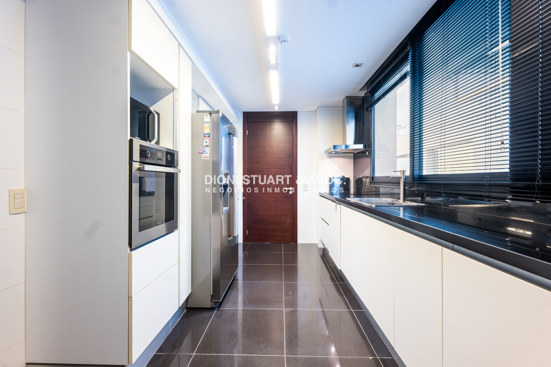 Apartamento ID.905 - LE BLEU - DEPARTAMENTO FRENTE AL PUERTO PENT HOUSE - 3 DORM EN SUITES + DEP.