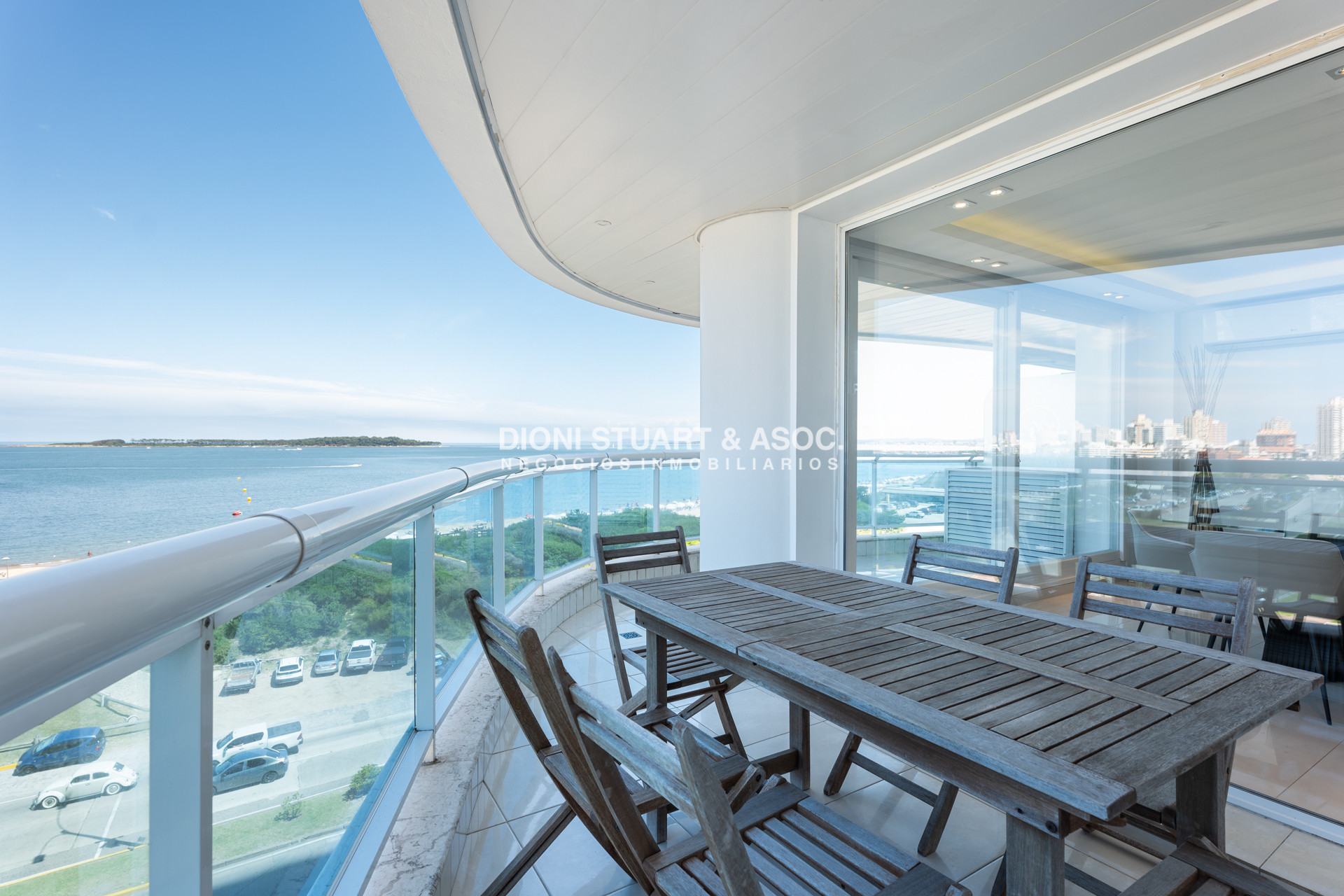 Apartamento ID.631 - MILLENIUM TOWER ESQUINERO EN VENTA - 3 DORM EN SUITE + DEP. 