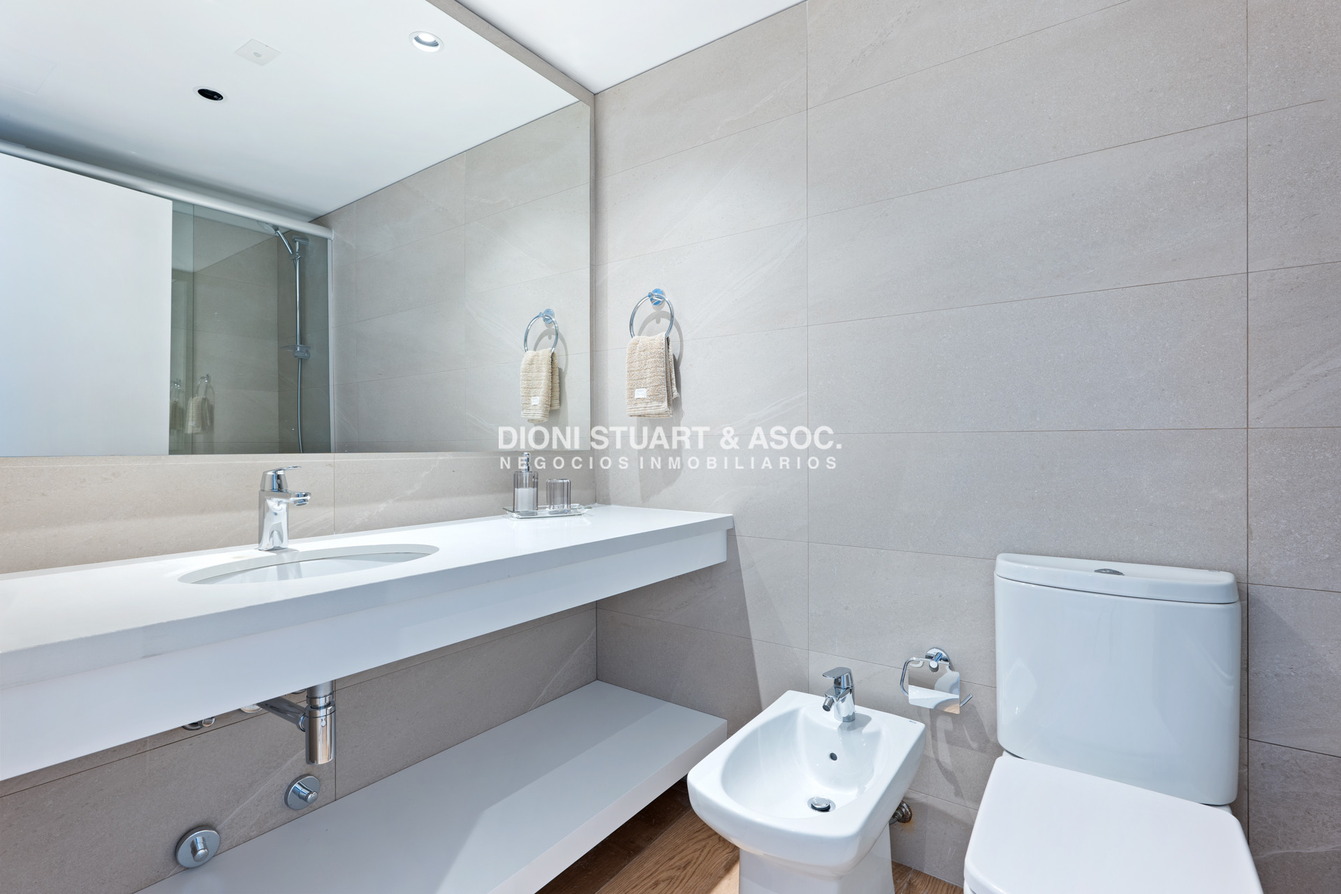 Apartamento ID.629 - DEPARTAMENTO EN TRUMP TOWER ESQUINERO - 3 DORMITORIOS EN SUITE