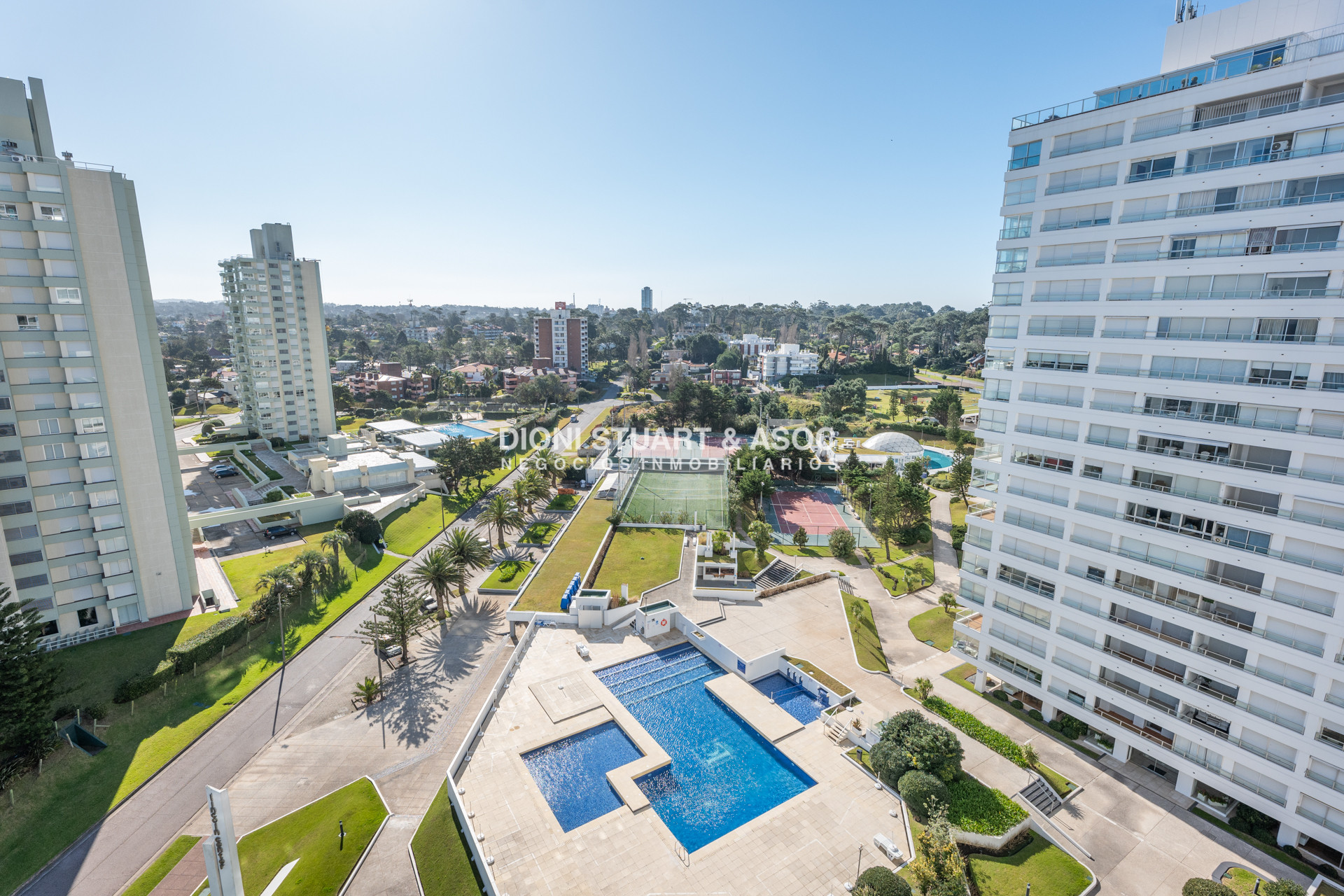 Apartamento ID.724 - APARTAMENTO FRENTE AL MAR DE 3 DORMITORIOS EN ALQUILER DE TEMPORADA - RECICLADO - TORRE WASHINGTON - COMPLEJO LINCOLN CENTER