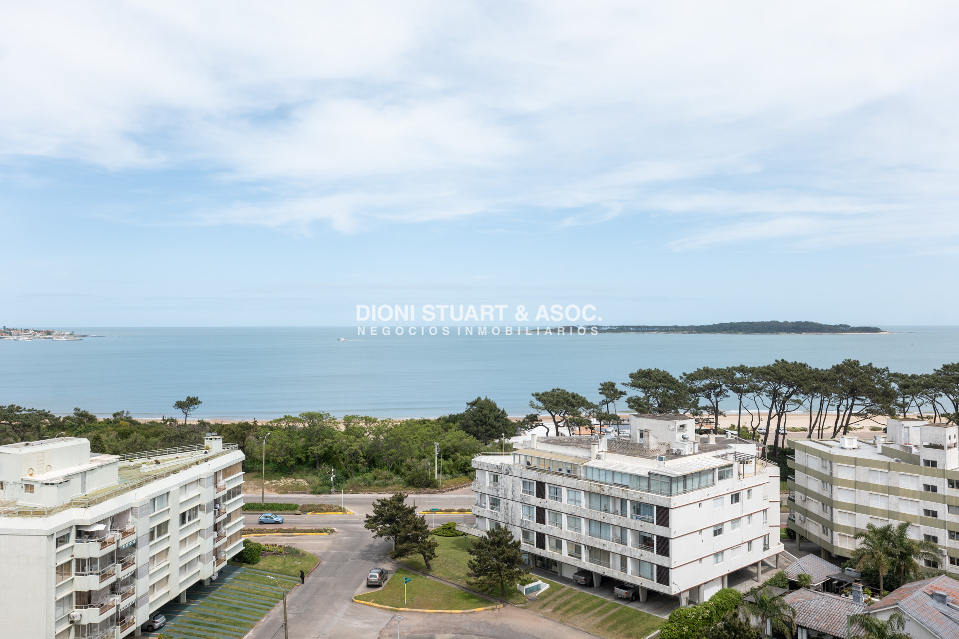 Apartamento ID.790 - Apartamento en Venta - 3 Dormitorios en Suite - Sea & Forest - Playa Mansa