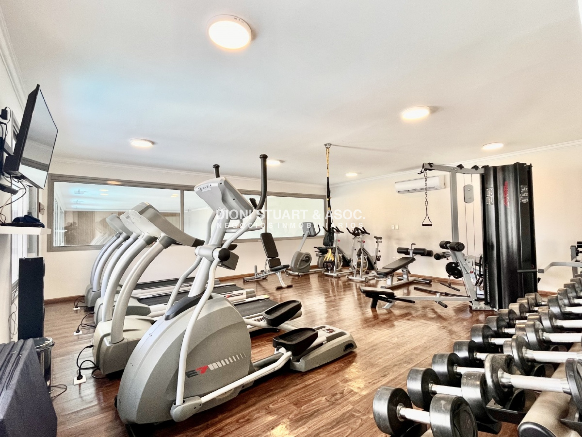 Apartamento ID.220 - OPORTUNIDAD DEPARTAMENTO EN VENTA EN PLACE LAFAYETTE - 1 DORMITORIO - PISO ALTO - LA MEJOR ORIENTACION