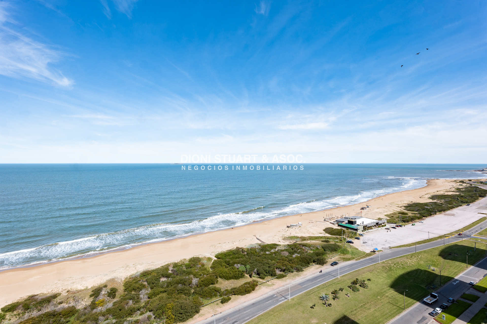 Apartamento ID.1121 - TRUMP UNIFICADO - 4 SUITES + DEPENDENCIA