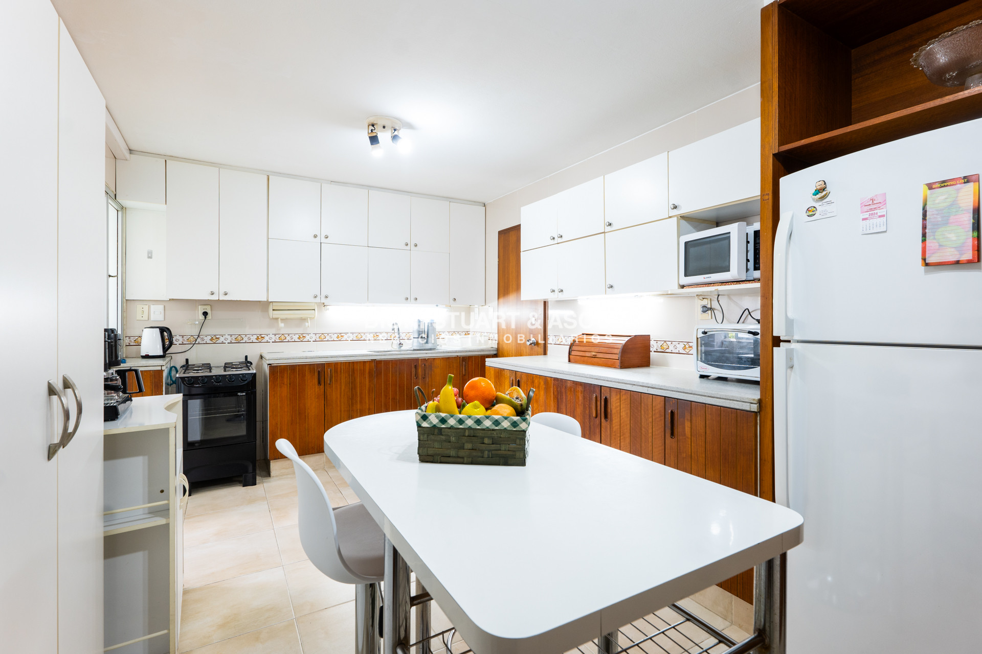 Apartamento ID.776 - Apartamento en Roosevelt Center en Venta - 3 Dormitorios y Dep.