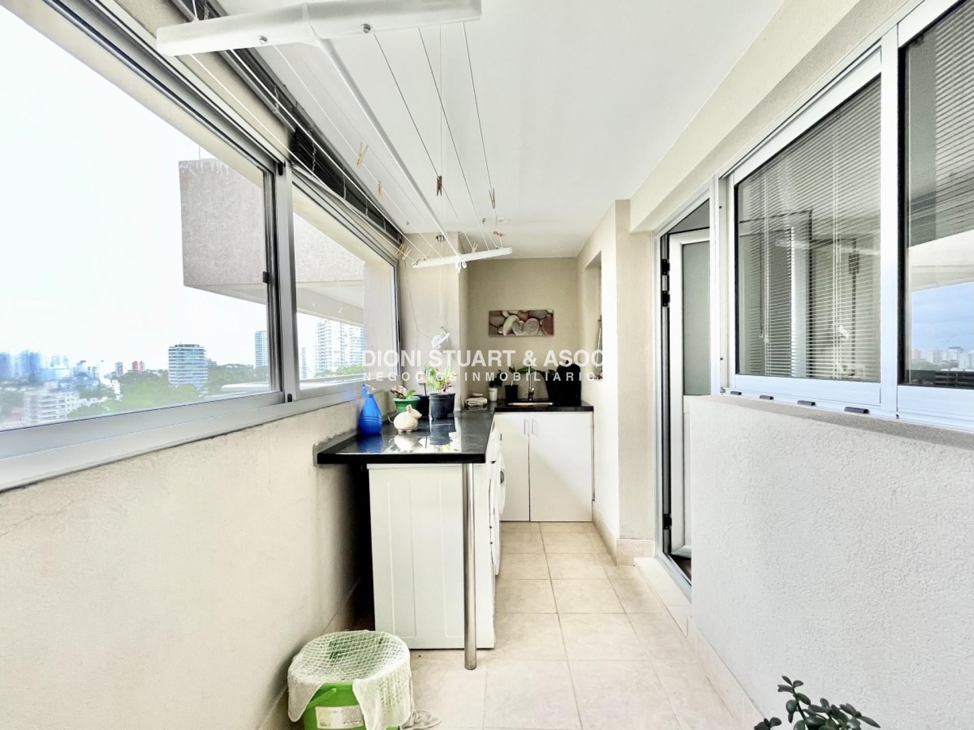 Apartamento ID.116 - Torre Lobos  -  Esquinero - En Venta