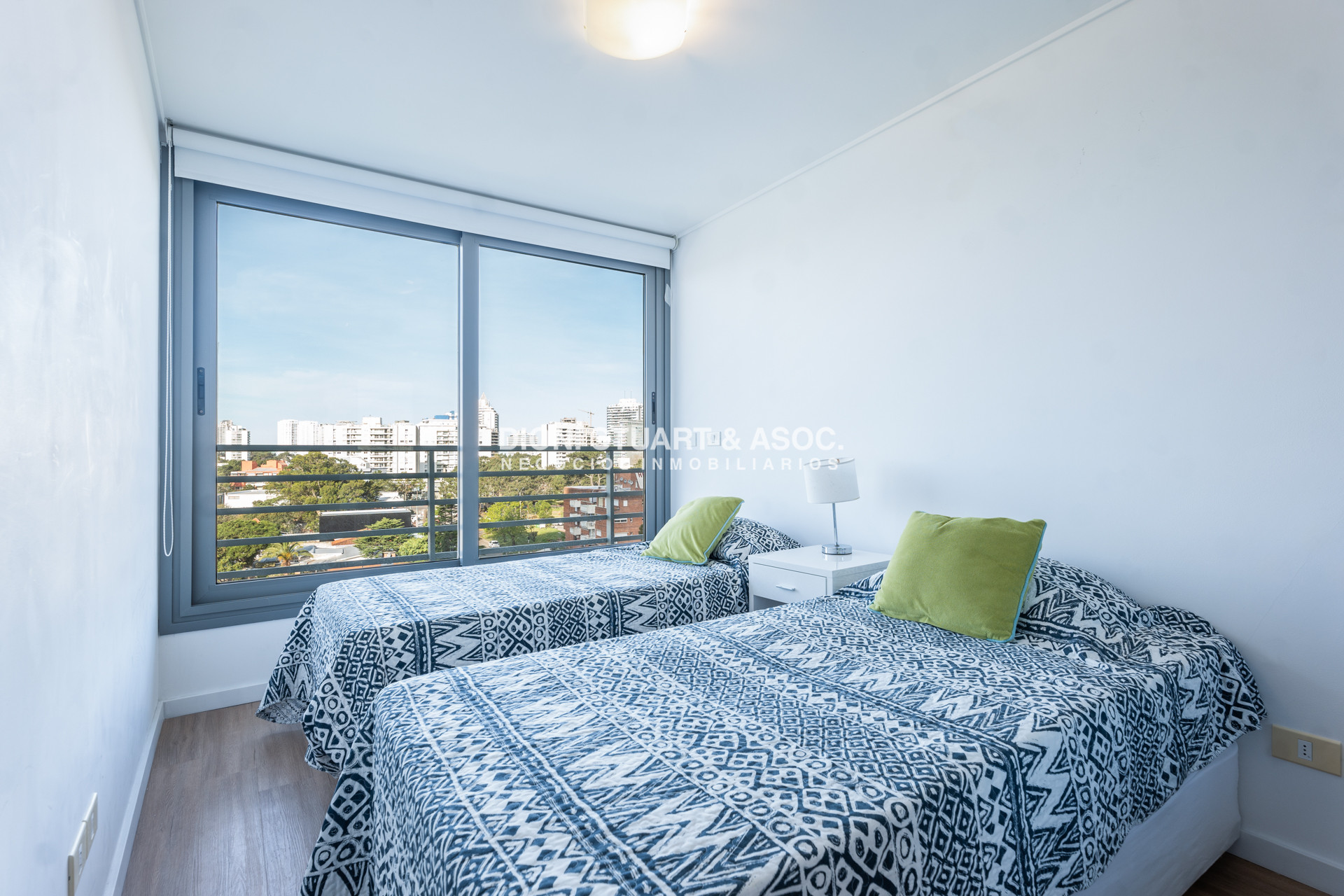 Apartamento ID.1114 - VENTA APARTAMENTO 3 DORMITORIOS EN SUITE - ALEXANDER BOULEVARD ESQUINERO 