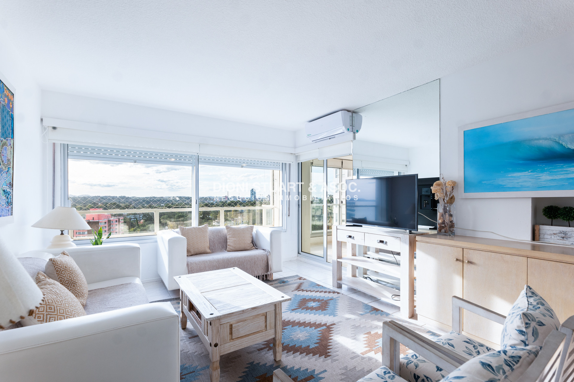 Apartamento ID.953 - APARTAMENTO EN VENTA FRENTE AL MAR 2 DORMITORIOS + DEPENDENCIA - COMPLEJO LINCOLN CENTER - PLAYA MANSA
