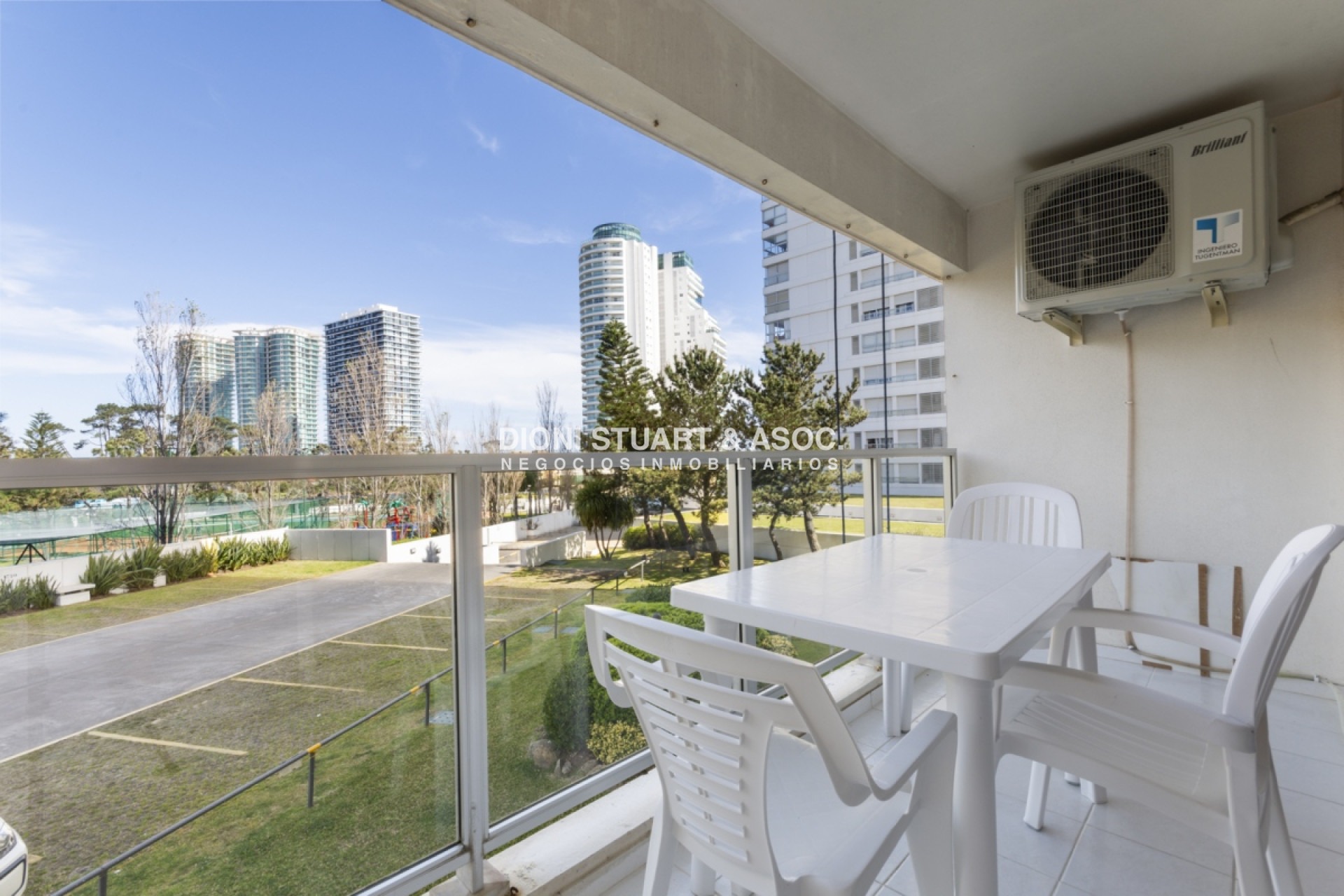Apartamento ID.530 - Apartamento En Venta - 3 Dormitorios + 2 Baños - Complejo Lincoln Center