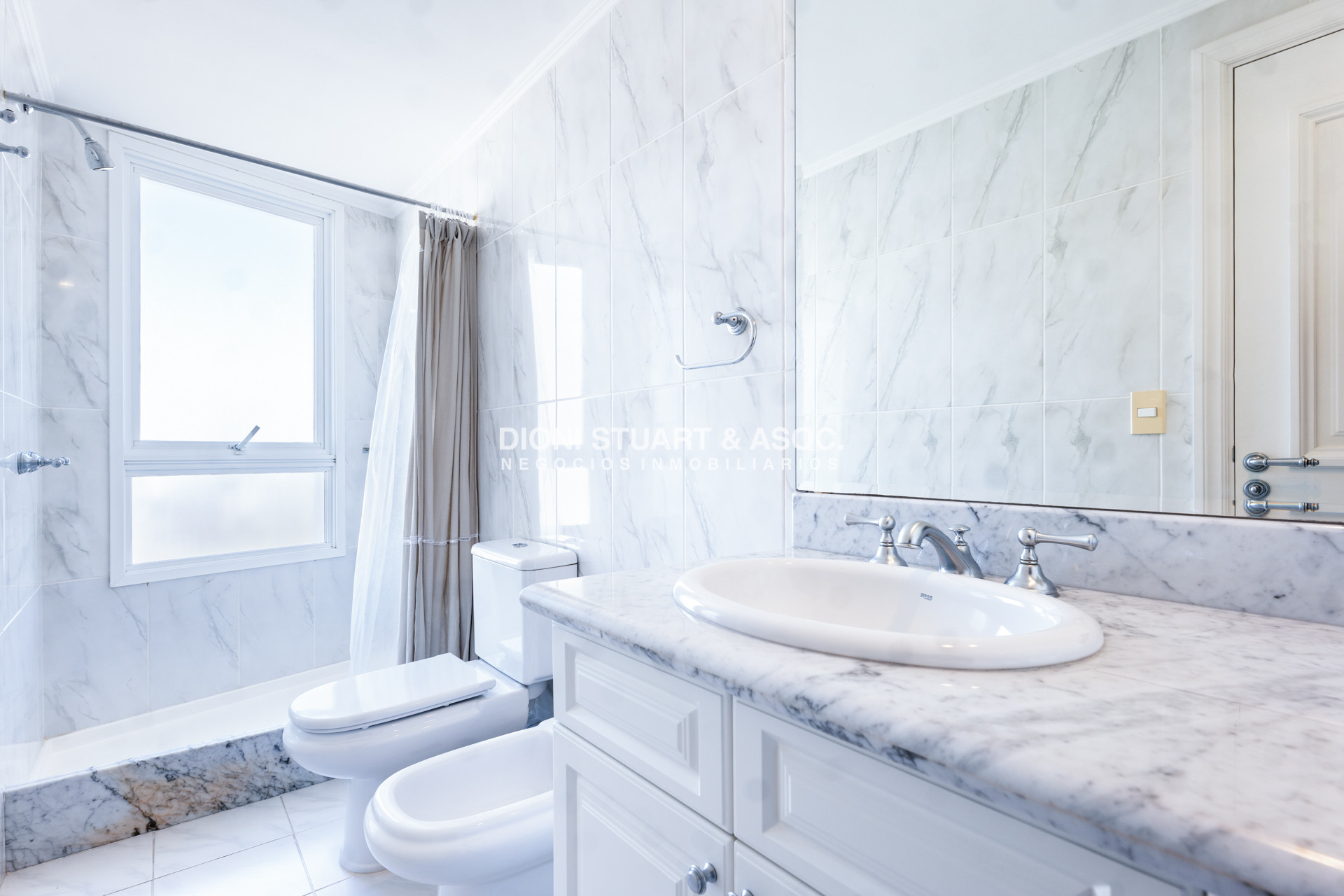 Apartamento ID.56 - VENTA APARTAMENTO MILLENIUM TOWER - 3 DORMITORIOS EN SUITE + DEPENDENCIA - ESQUINERO