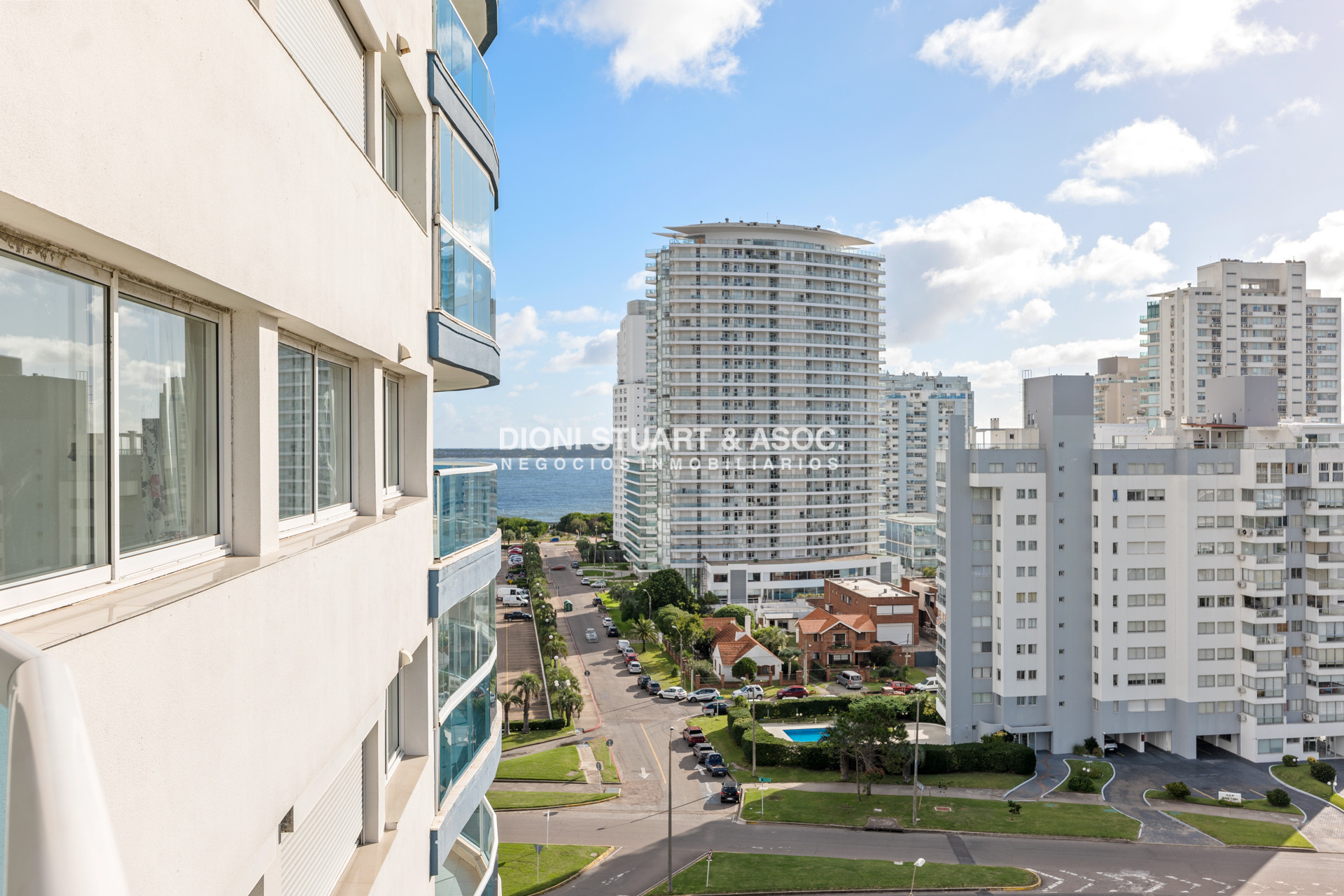 Apartamento ID.662 - CASINO TOWER - EN VENTA - 2 DORM - TIPOLOGÍA 05