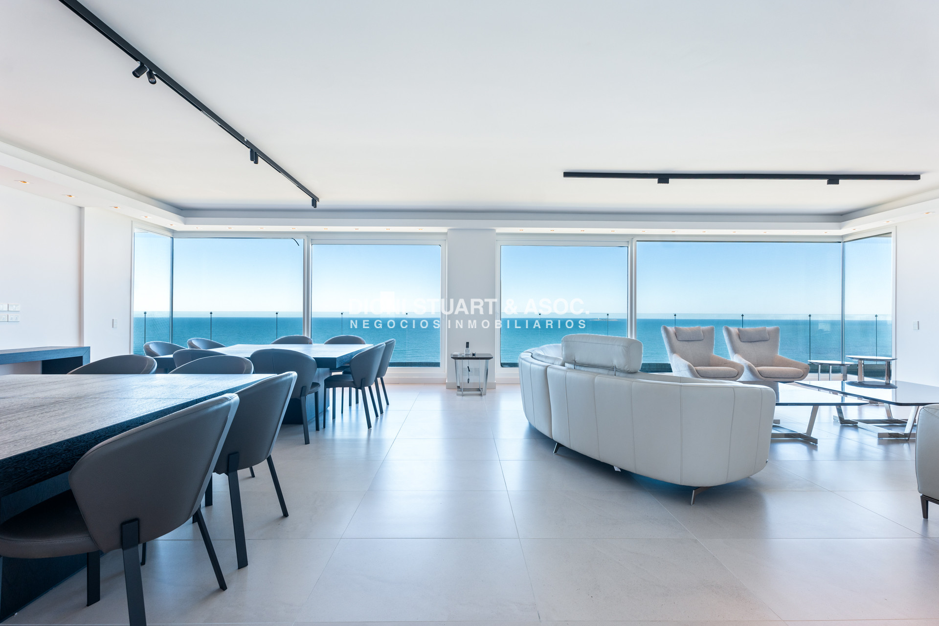 Apartamento ID.829 - DEPARTAMENTO EN VENTA EN LE PARC III UNIFICADO - IMPONENTE