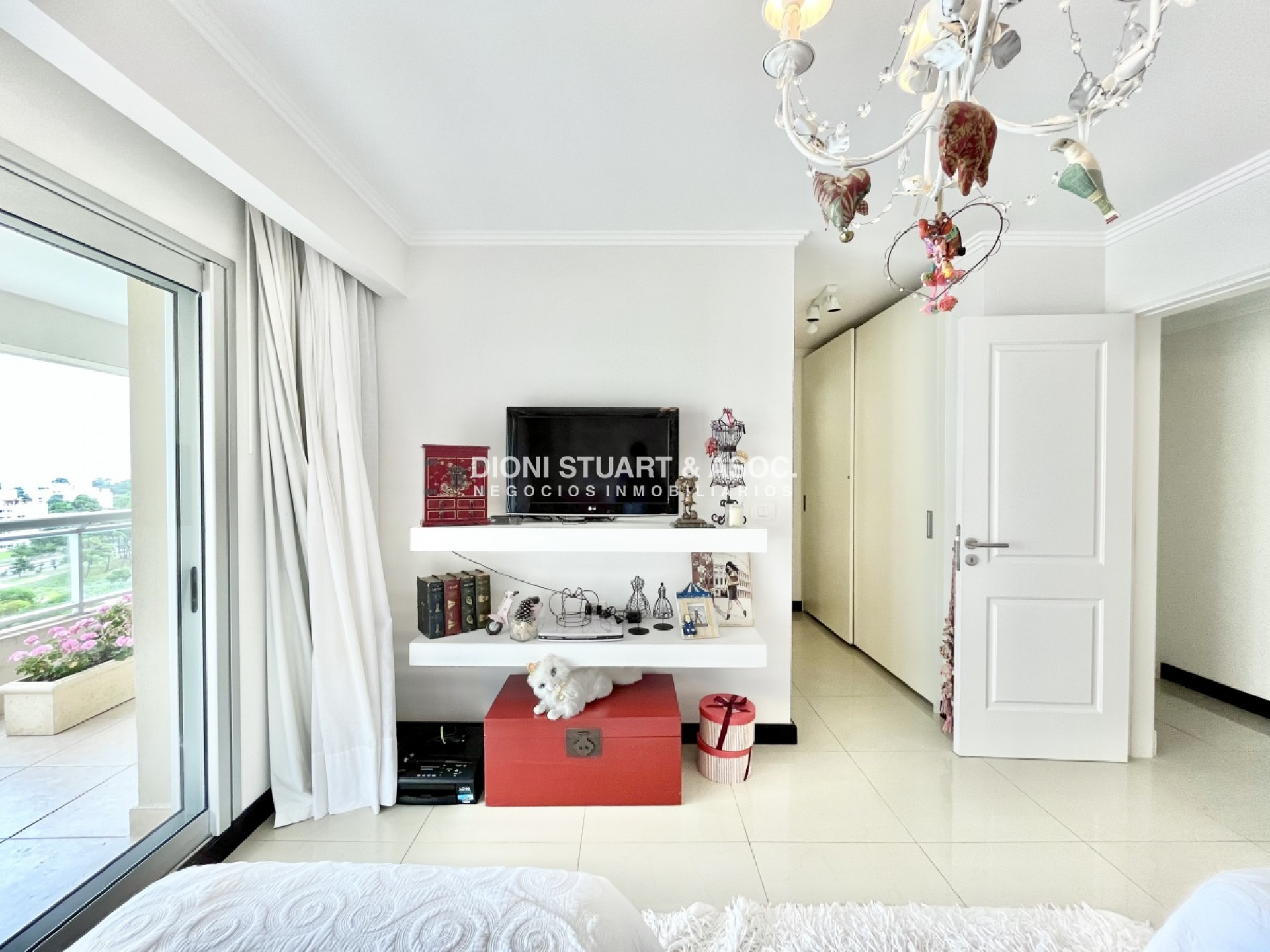 Apartamento ID.116 - Torre Lobos  -  Esquinero - En Venta