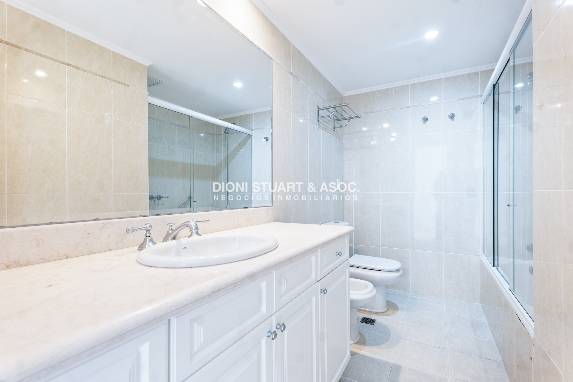 Apartamento ID.56 - VENTA APARTAMENTO MILLENIUM TOWER - 3 DORMITORIOS EN SUITE + DEPENDENCIA - ESQUINERO