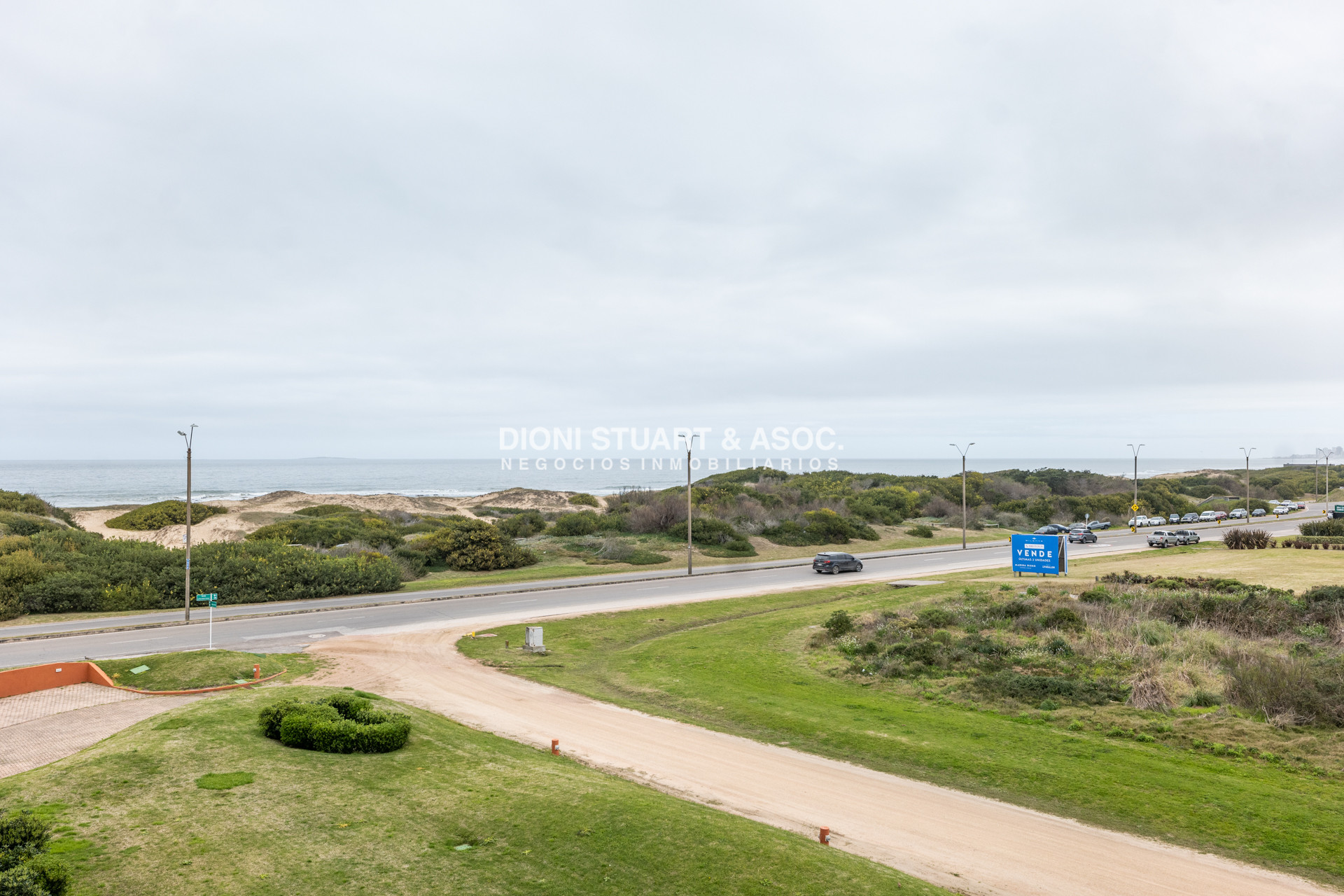 Apartamento ID.760 - DEPARTAMENTO EN VENTA EN PLAYA BRAVA PRIMER LINEA 4 DORMITORIOS EN SUITE - EDIF. AGUAS AZULES