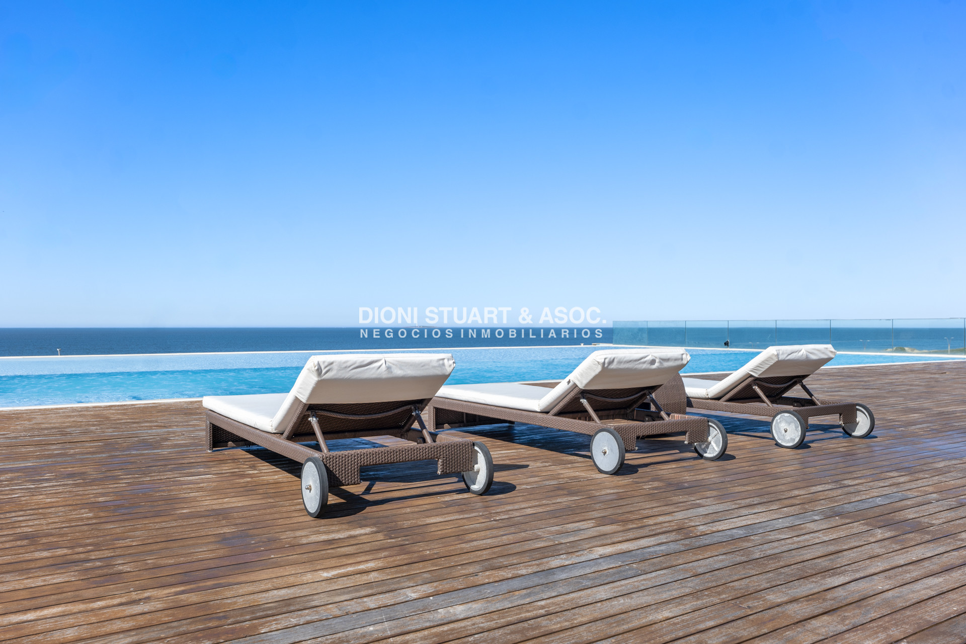 Apartamento ID.1073 - VENTA APARTAMENTO - EDIFICIO ACQUA - 4 SUITES + DEPENDENCIA