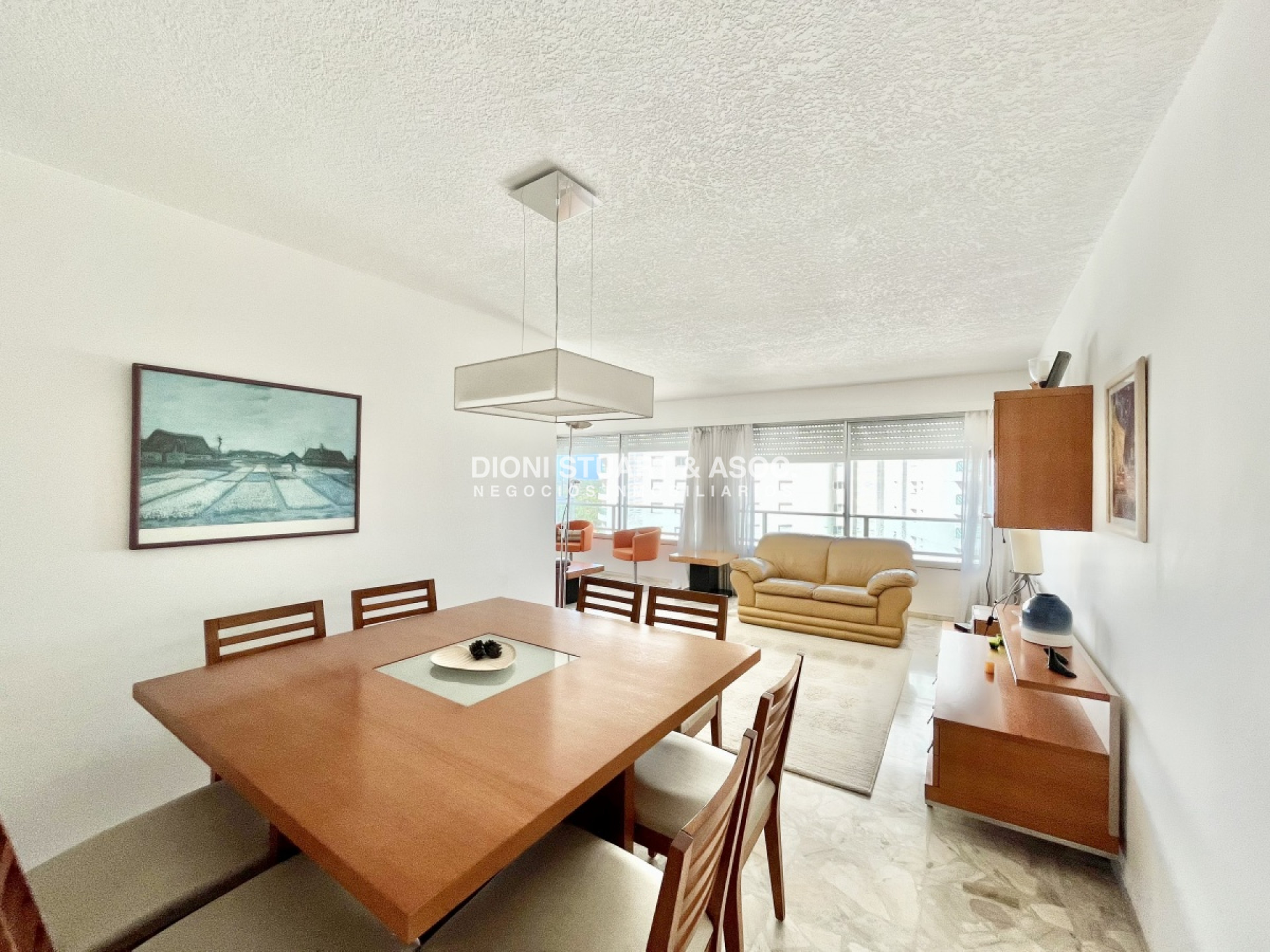 Apartamento ID.206 - Alquiler de Invierno Año 2025 - 2 Dormitorios y Medio + 2 Baños - Vista al Mar - Piscina Climatizada - Complejo Lincoln Center