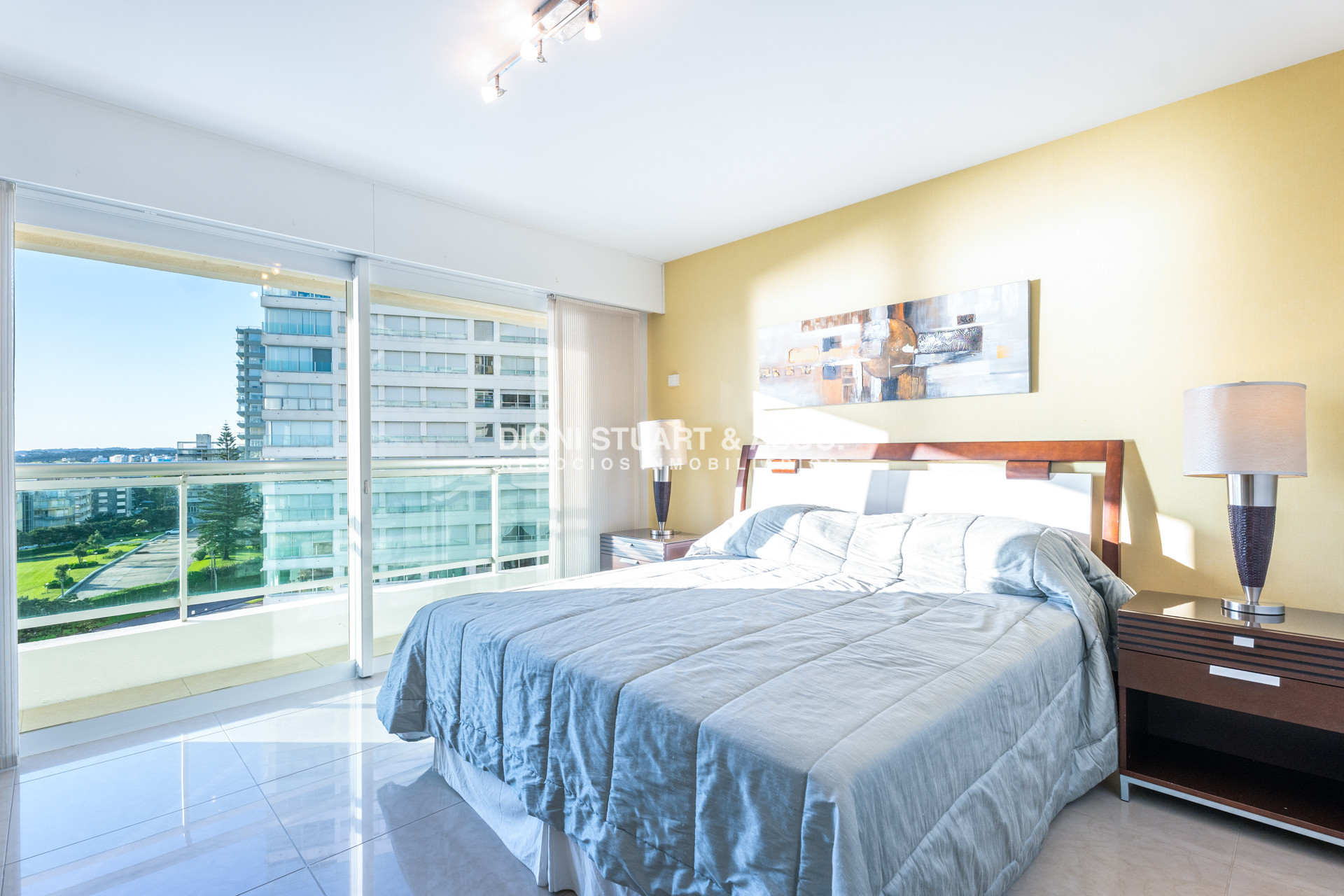 Apartamento ID.815 - Aquarela Esquinero En Venta - 3 Suites + dep - La mejor orientación