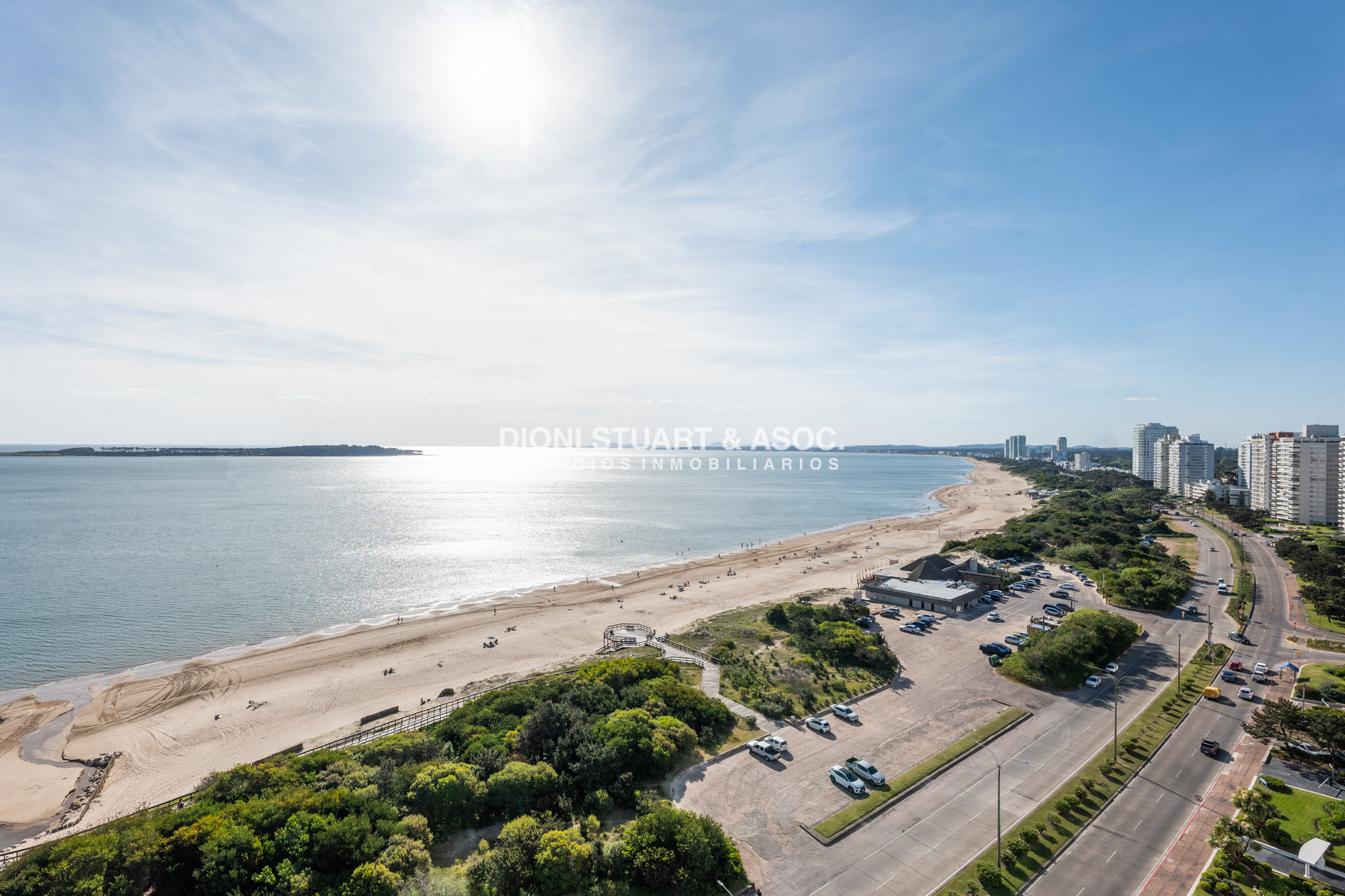 Apartamento ID.56 - VENTA APARTAMENTO MILLENIUM TOWER - 3 DORMITORIOS EN SUITE + DEPENDENCIA - ESQUINERO