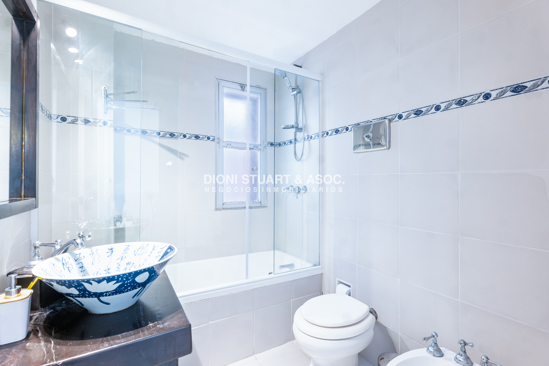 Apartamento ID.1124 - VENTA APRTAMENTO 3 DORMITORIOS PLAYA MANSA - EDIFICIO CIVITAVECCHIA