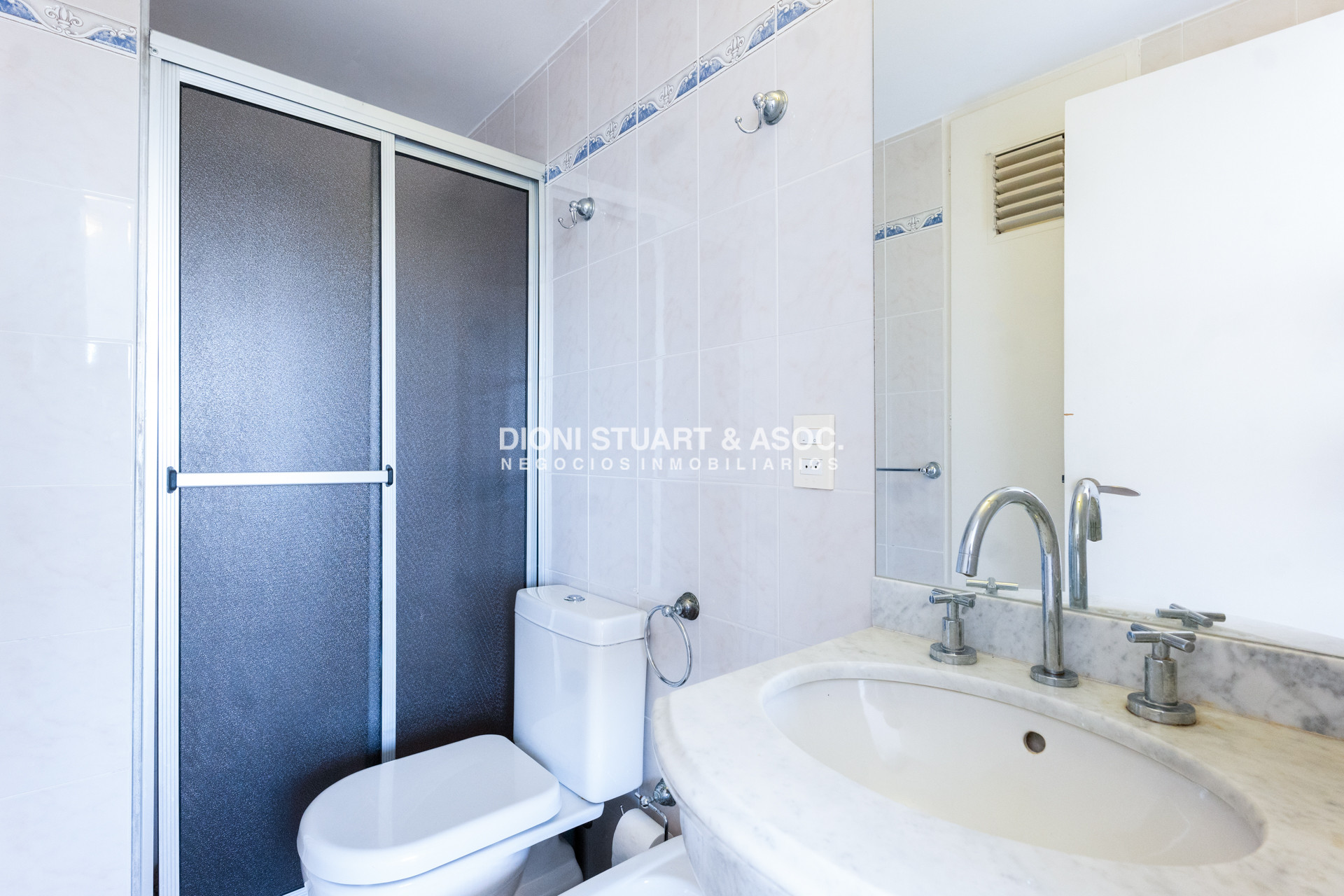 Apartamento ID.953 - APARTAMENTO EN VENTA FRENTE AL MAR 2 DORMITORIOS + DEPENDENCIA - COMPLEJO LINCOLN CENTER - PLAYA MANSA