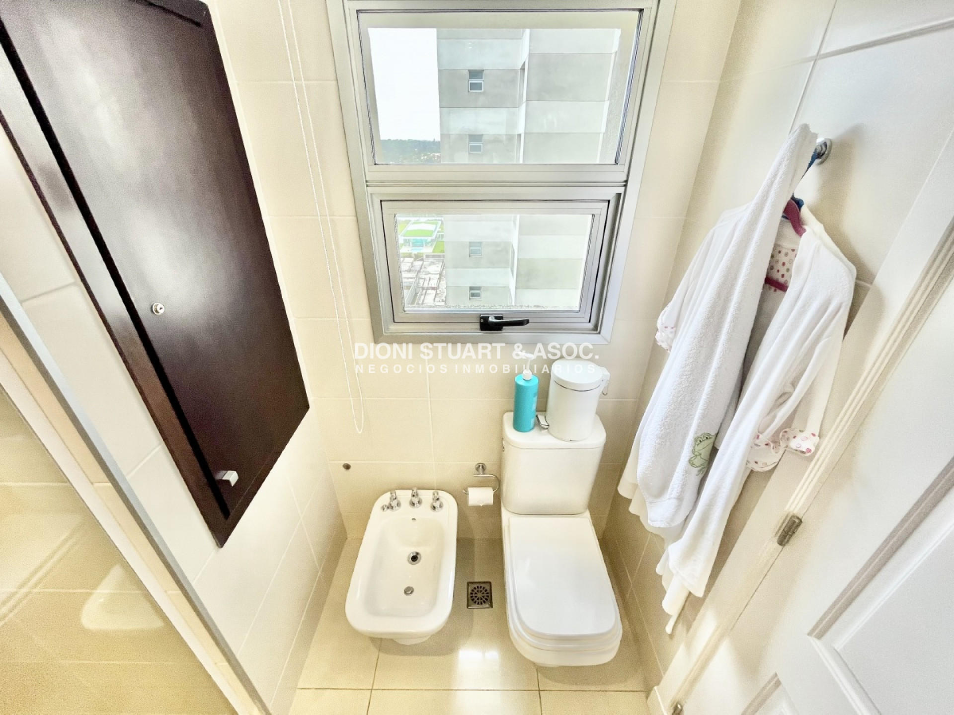 Apartamento ID.116 - Torre Lobos  -  Esquinero - En Venta