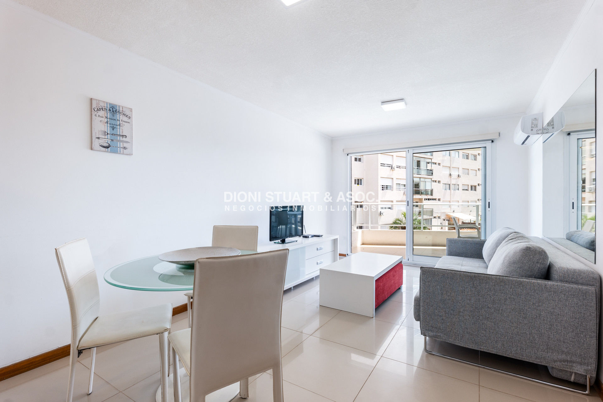 Apartamento ID.16 - Apartamento en Venta Frente Al Mar -  Mansa - Con Parrillero - 1 Dormitorio - Moderno